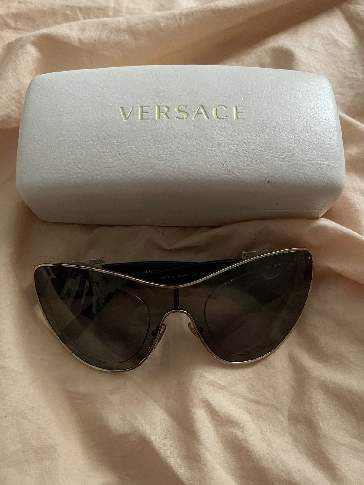 Versace Versace Cat eye Sunglasses | Grailed