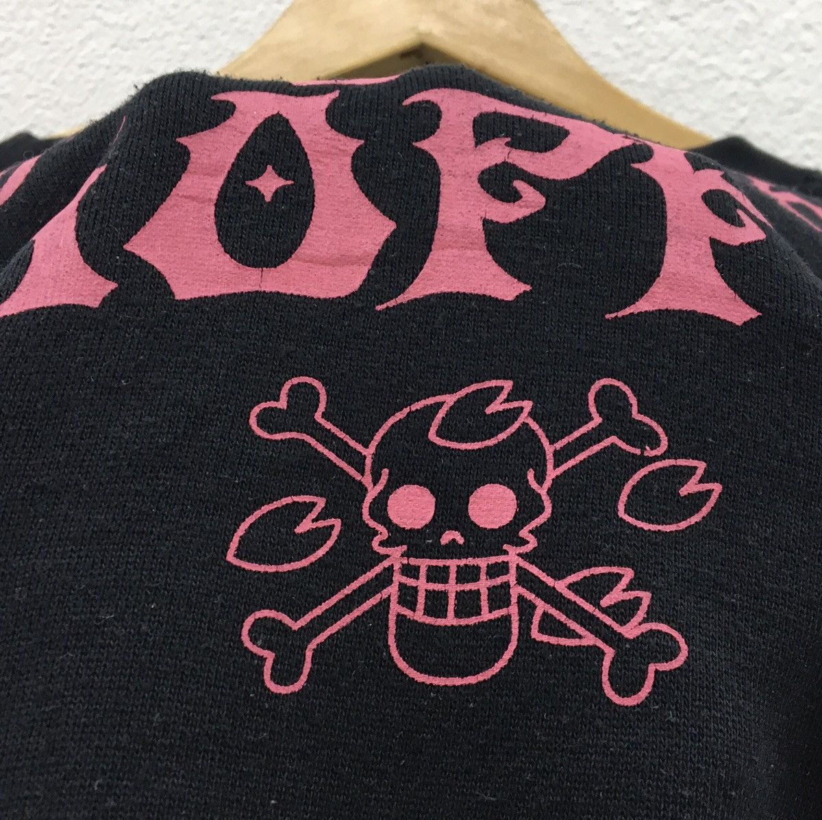 Cartoon Network One piece Chopper Sweatshirt Japanese manga animated Size US L / EU 52-54 / 3 - 7 Thumbnail