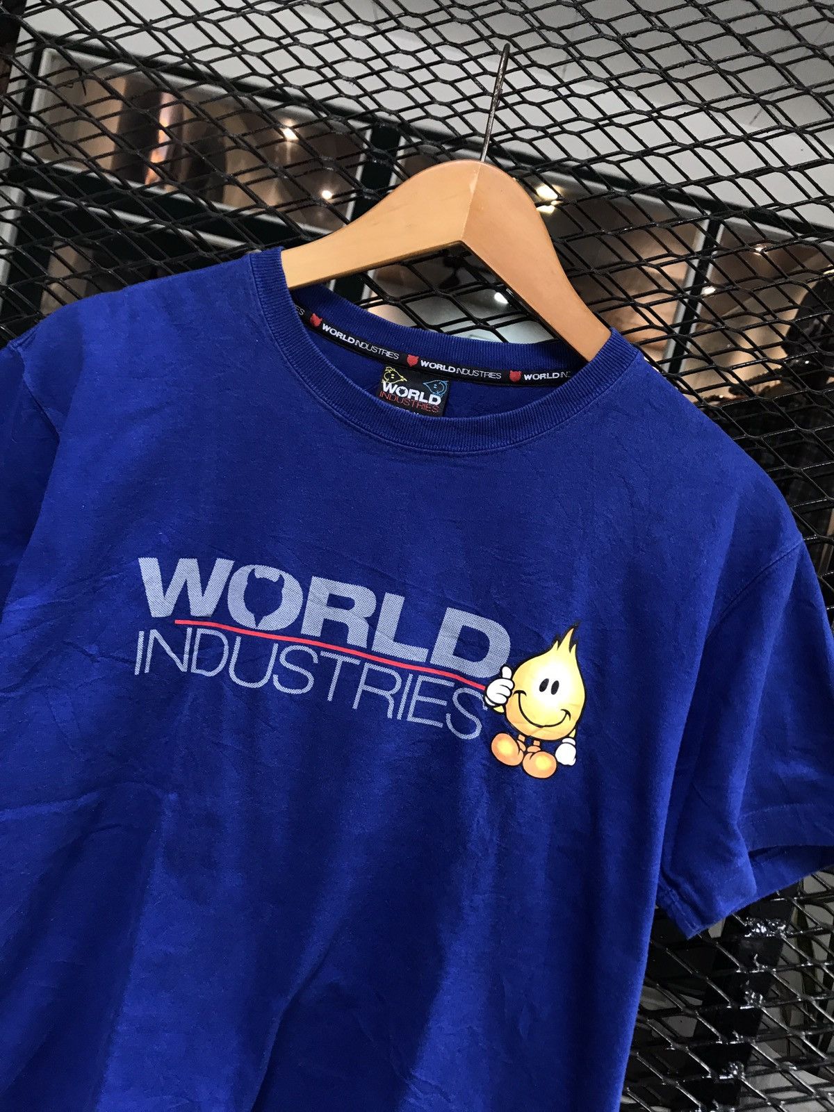 Hook-Ups × Vintage WORLD INDUSTRIES SHIRT Size US M / EU 48-50 / 2 - 3 Thumbnail