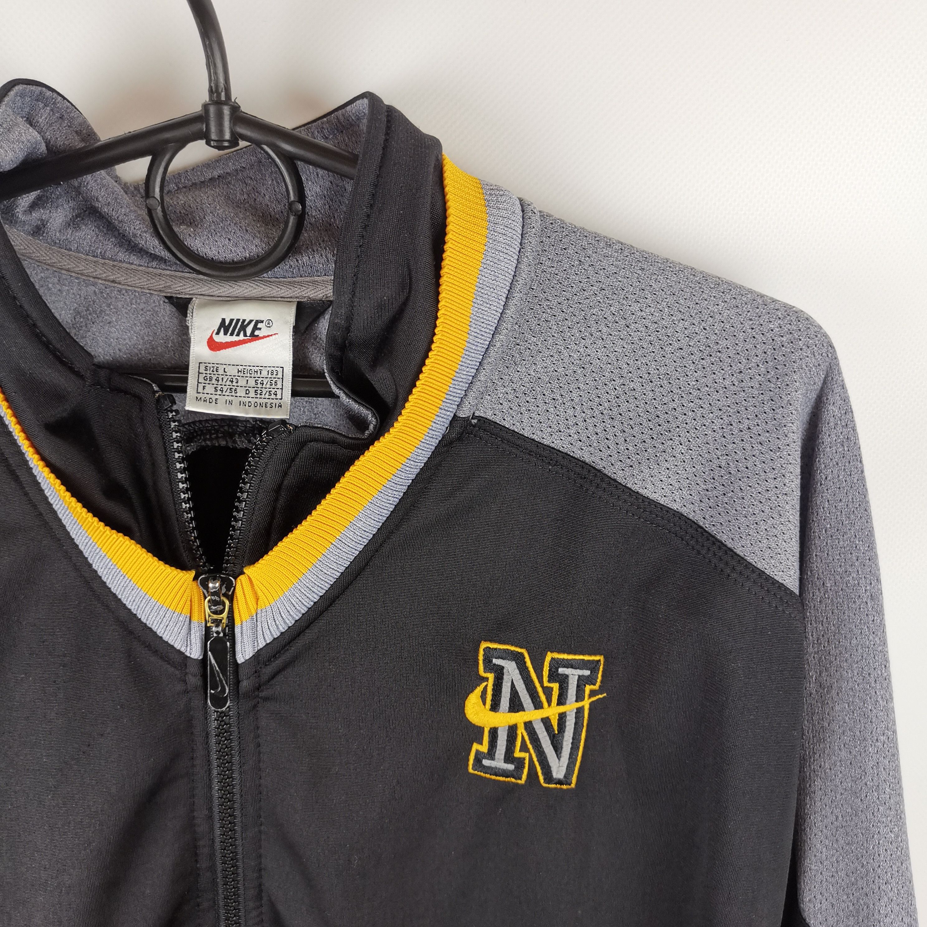 Nike Nike vintage 90s big logo track top bomber jacket Size US L / EU 52-54 / 3 - 4 Thumbnail