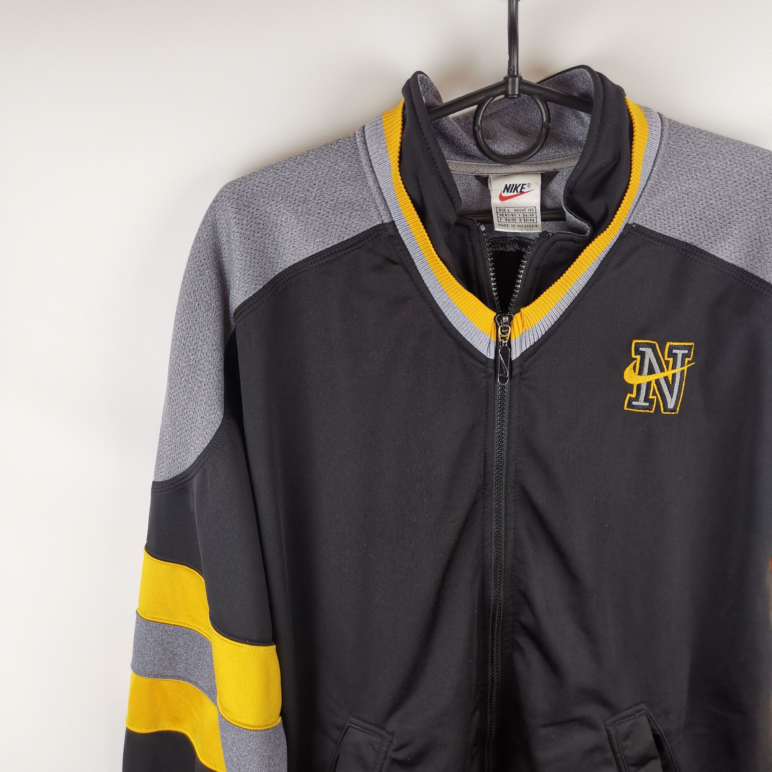 Nike Nike vintage 90s big logo track top bomber jacket Size US L / EU 52-54 / 3 - 5 Thumbnail