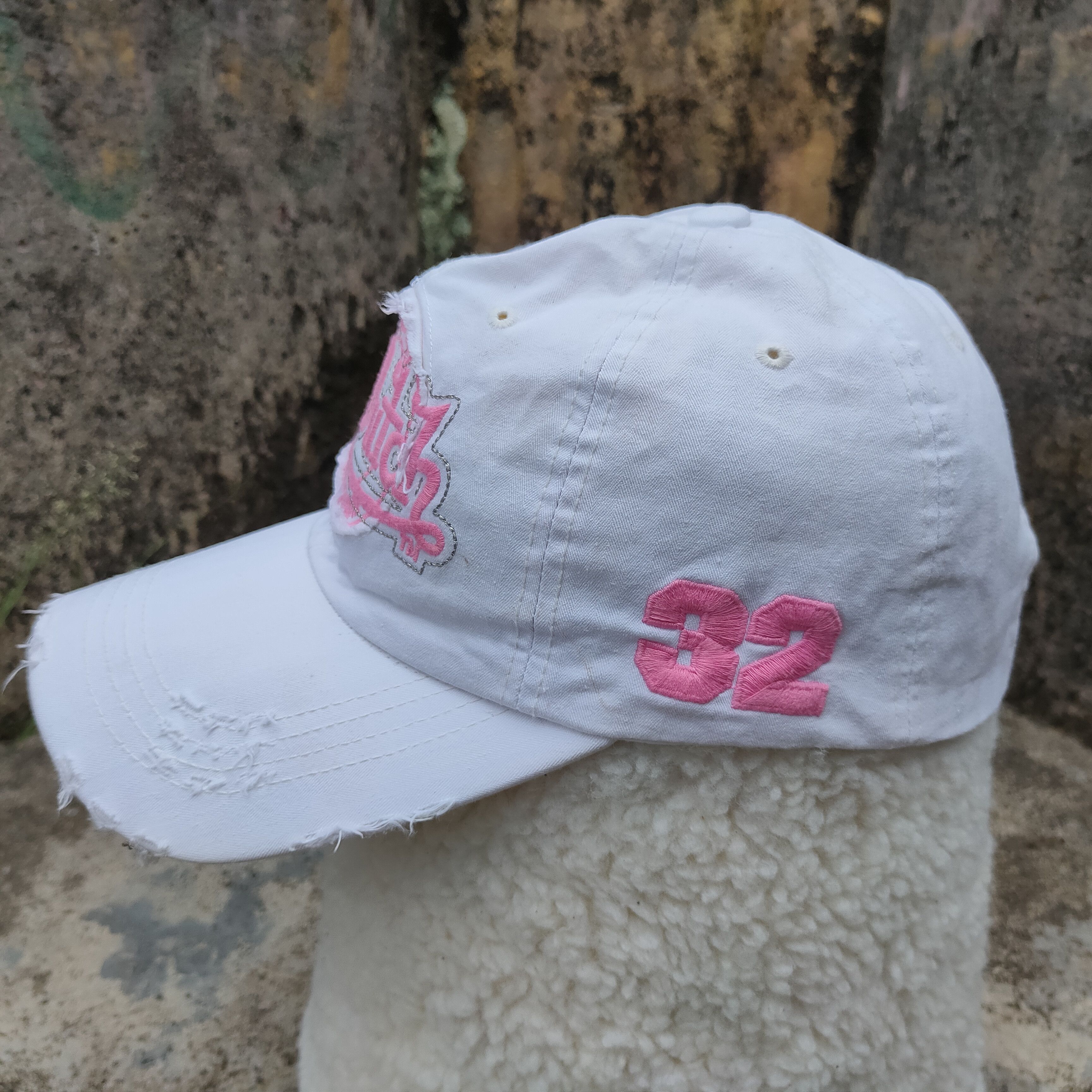 Von Dutch Vintage VON DUTCH Patches Embroidery Cap White Distressed Size ONE SIZE - 4 Thumbnail