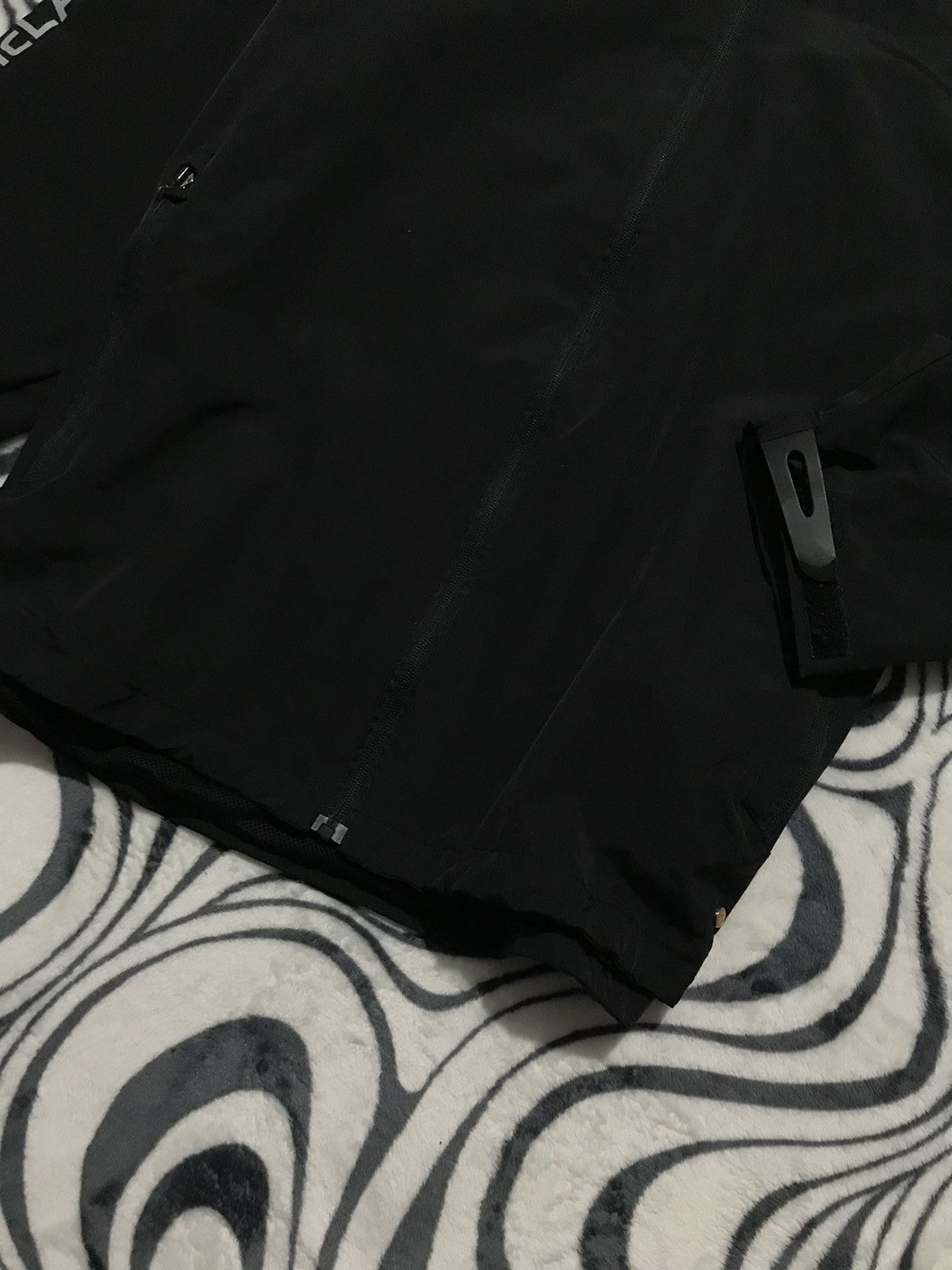 Mercedes-Benz Vintage Vodafone McLaren Mercedes Windbreaker Jacket Size US XL / EU 56 / 4 - 3 Thumbnail