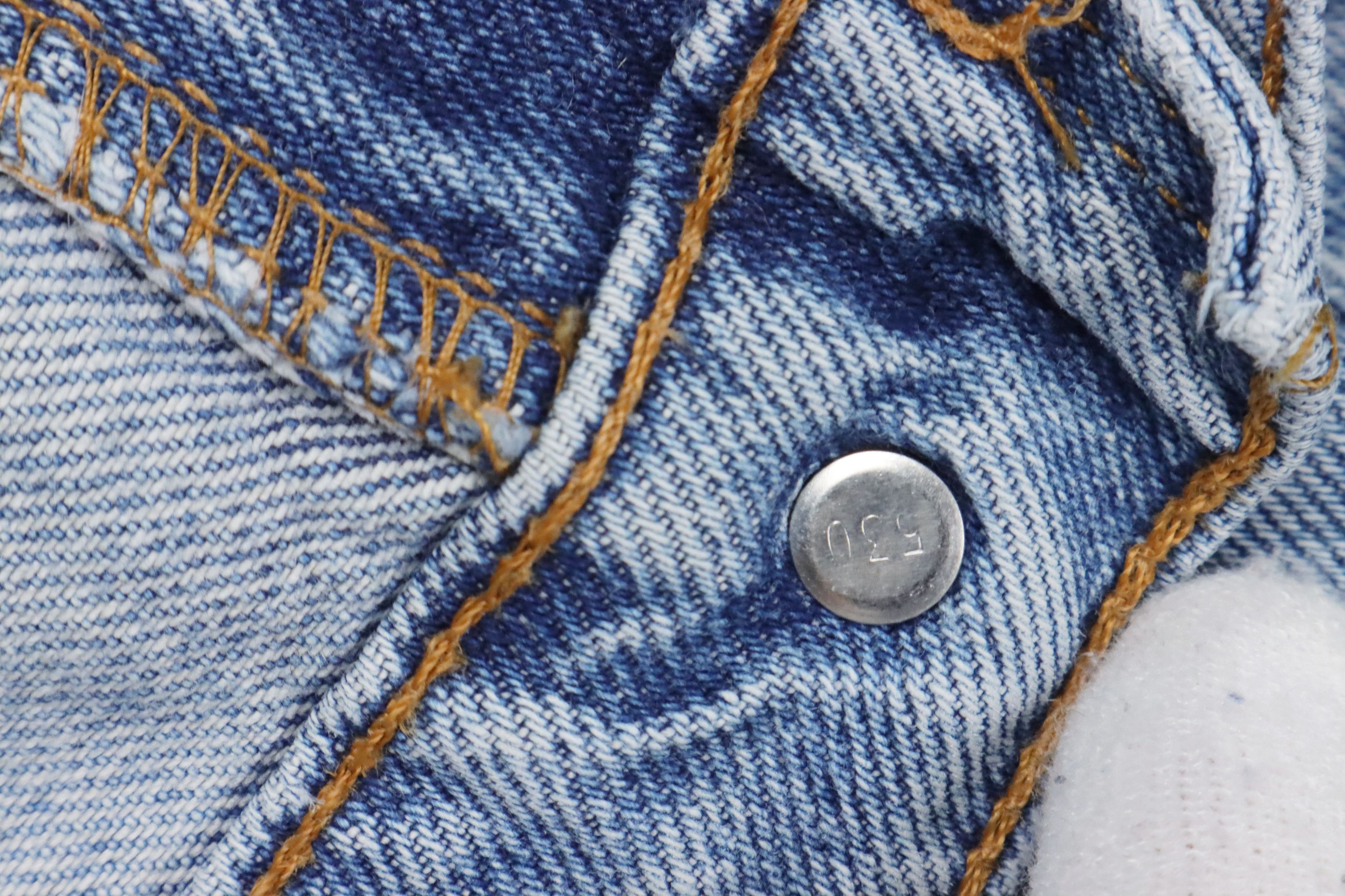 Levi's × Levi's Vintage Clothing × Vintage 90s Levis White Tab Light Wash Denim Jeans Size US 36 / EU 52 - 13 Thumbnail