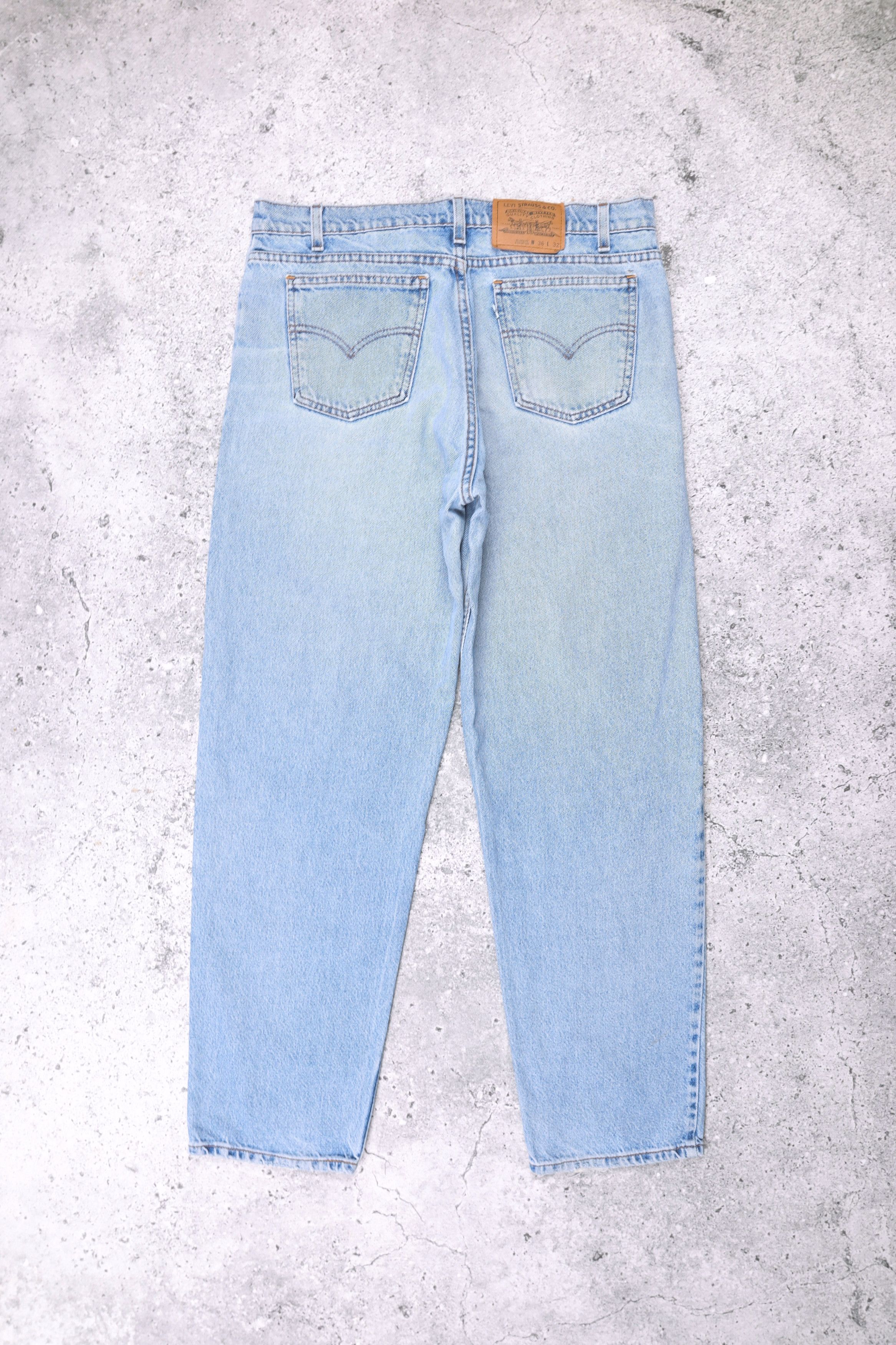 Levi's × Levi's Vintage Clothing × Vintage 90s Levis White Tab Light Wash Denim Jeans Size US 36 / EU 52 - 1 Thumbnail