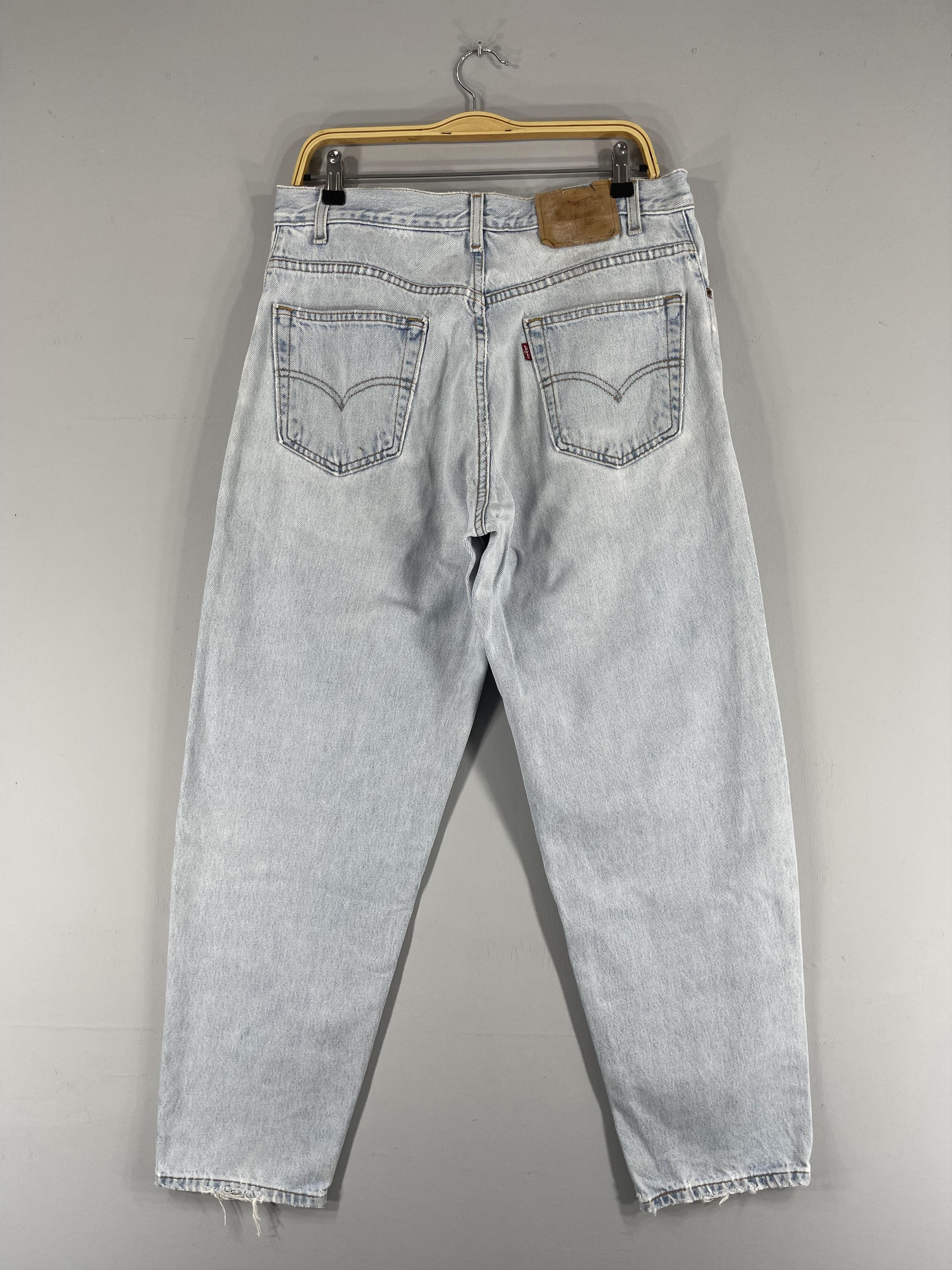 Size 33 Vintage Levis 560 Distressed Ripped Mom Jeans