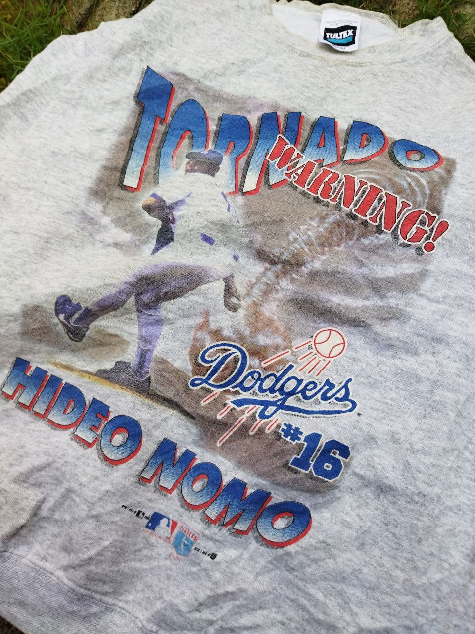 Vintage Vintage 90s Dodgers Hideo Nomo Sweatshirt Size US M / EU 48-50 / 2 - 3 Thumbnail