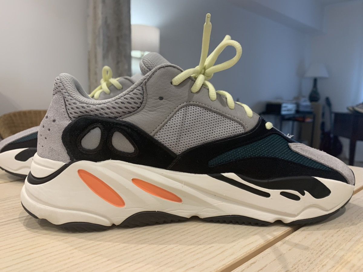Yeezy Boost 700 Wave Runner 2017