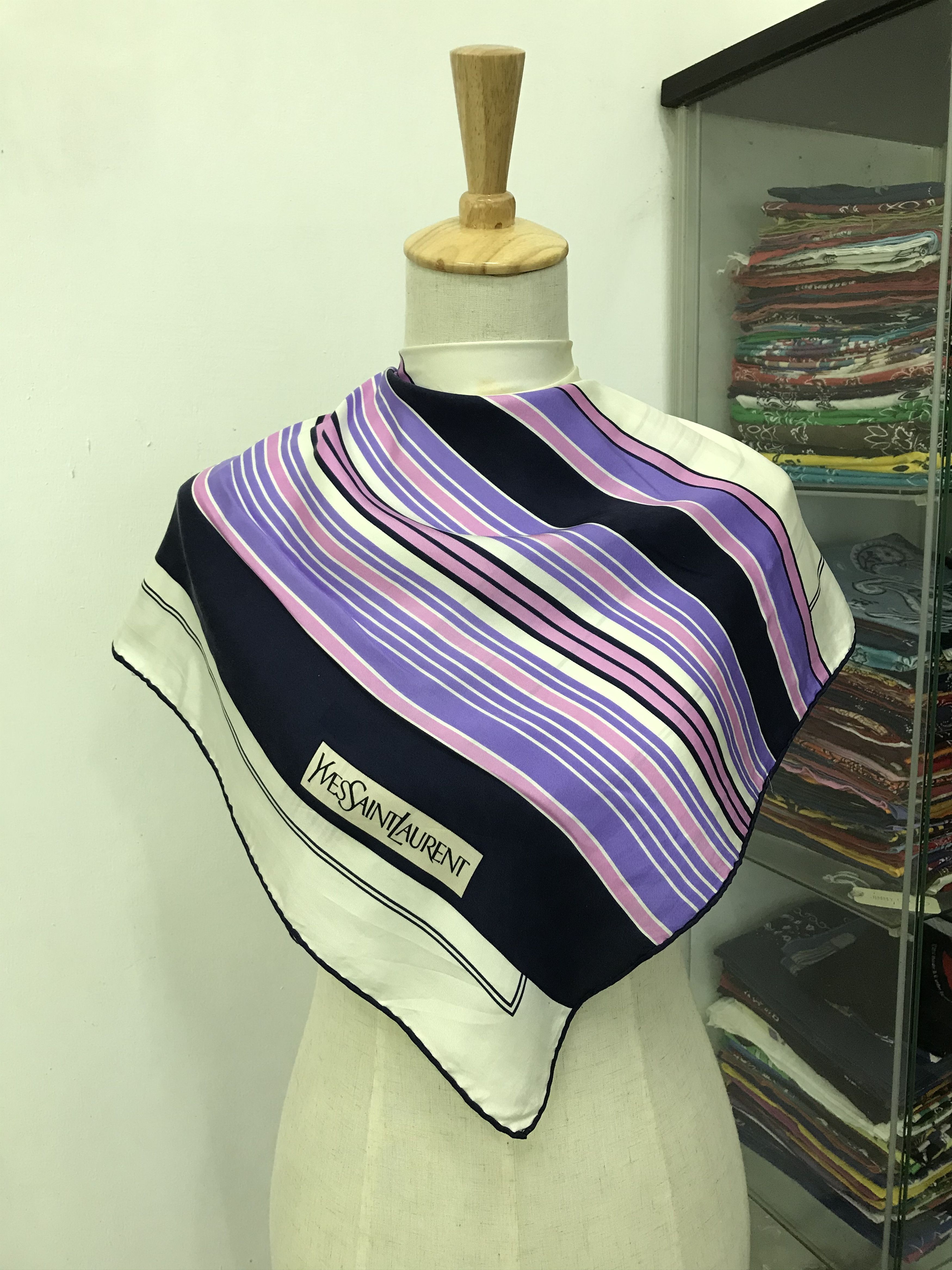 Vintage × Yves Saint Laurent Vintage Yves Saint Laurent Silk Scarf Size ONE SIZE - 1 Thumbnail