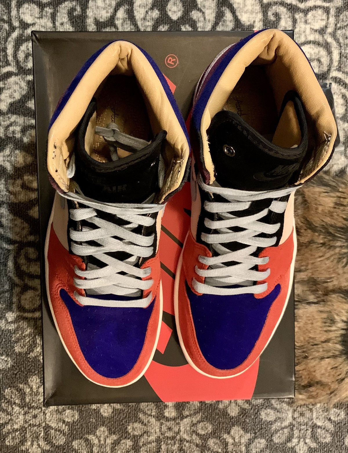 Jordan Brand Nike Jordan 1 court lux sz 9.5 in mens/11 in womens Size US 9.5 / EU 42-43 - 7 Thumbnail