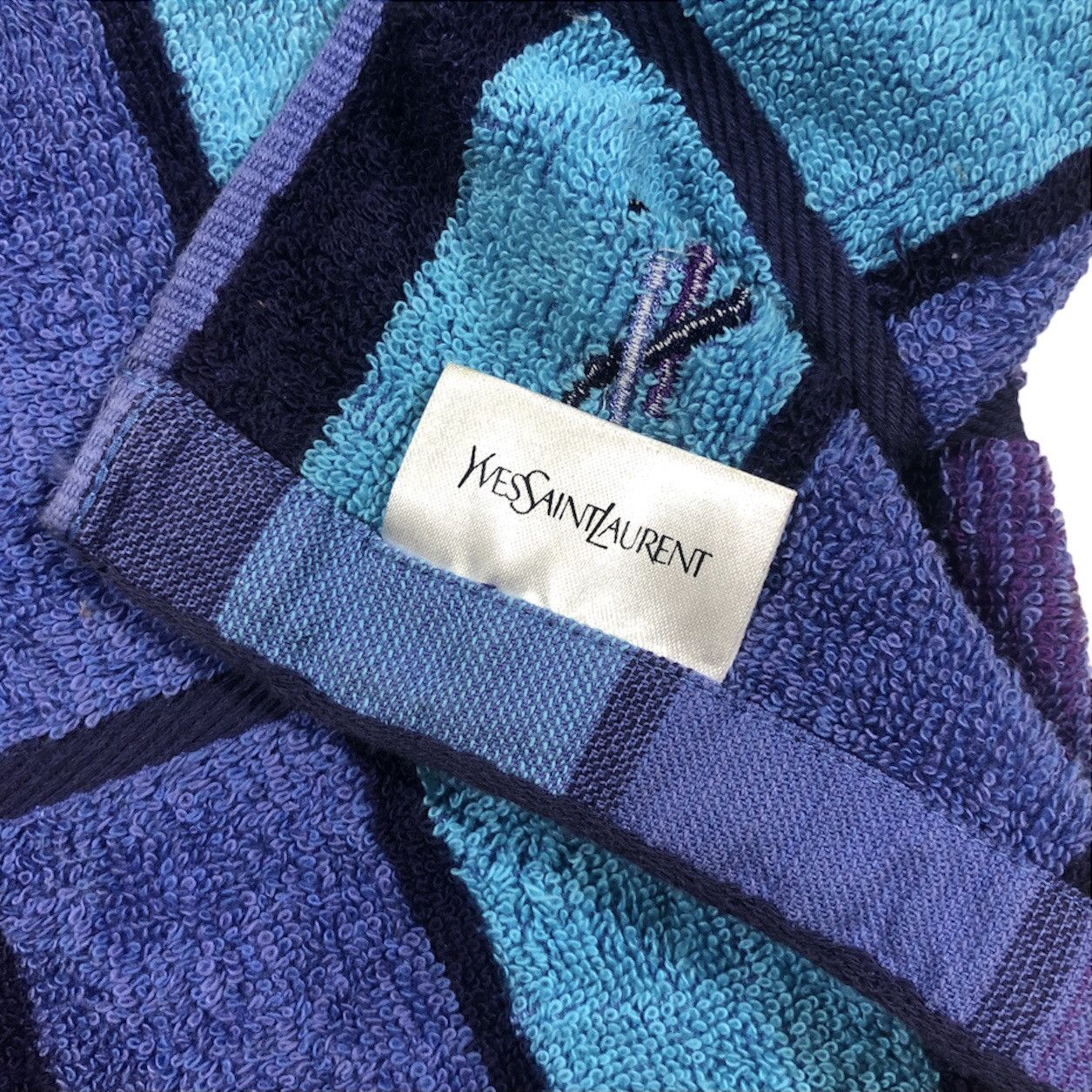 Yves Saint Laurent YSL Yves Saint Laurent Designer Stripe Small Towel Size ONE SIZE - 6 Thumbnail