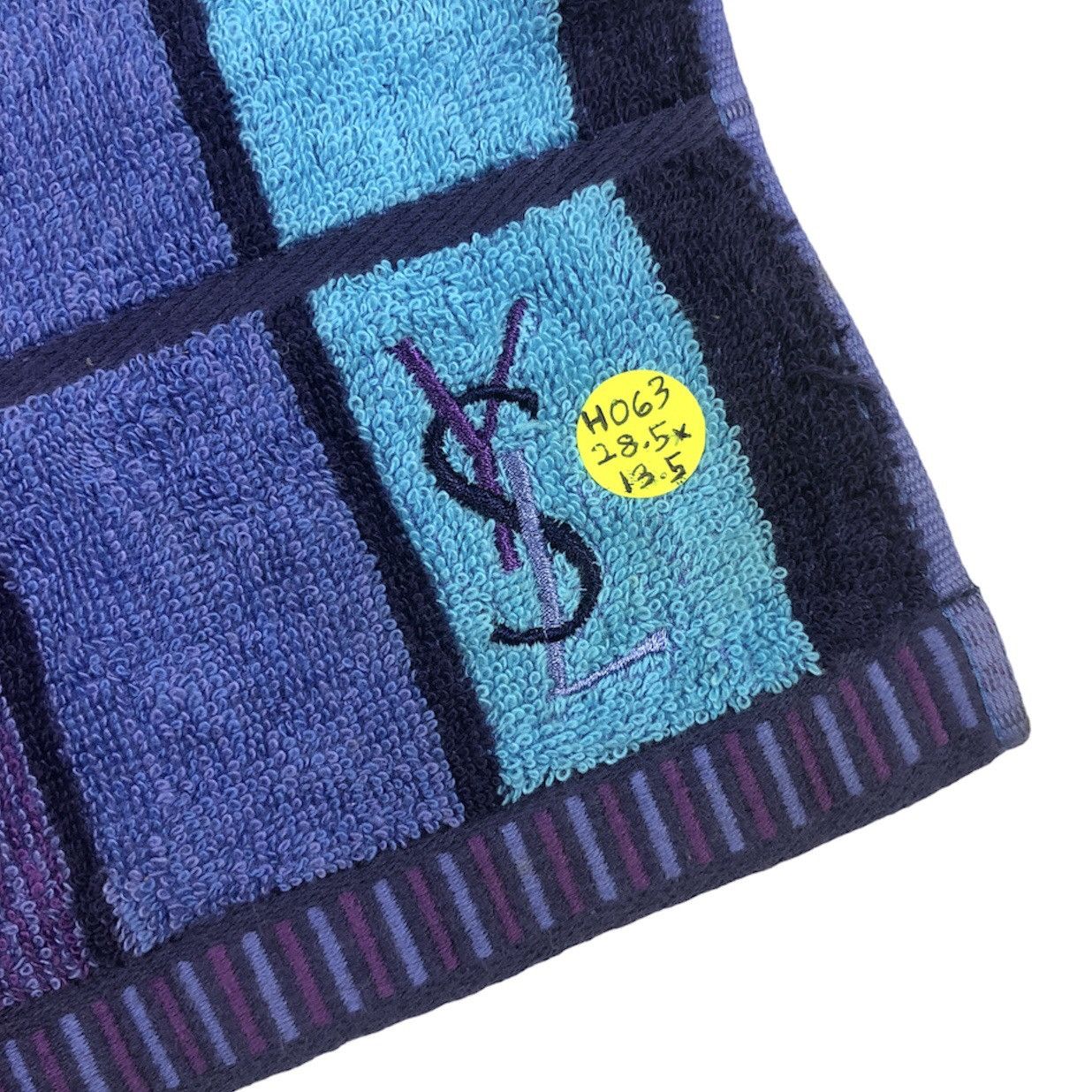 Yves Saint Laurent YSL Yves Saint Laurent Designer Stripe Small Towel Size ONE SIZE - 5 Thumbnail