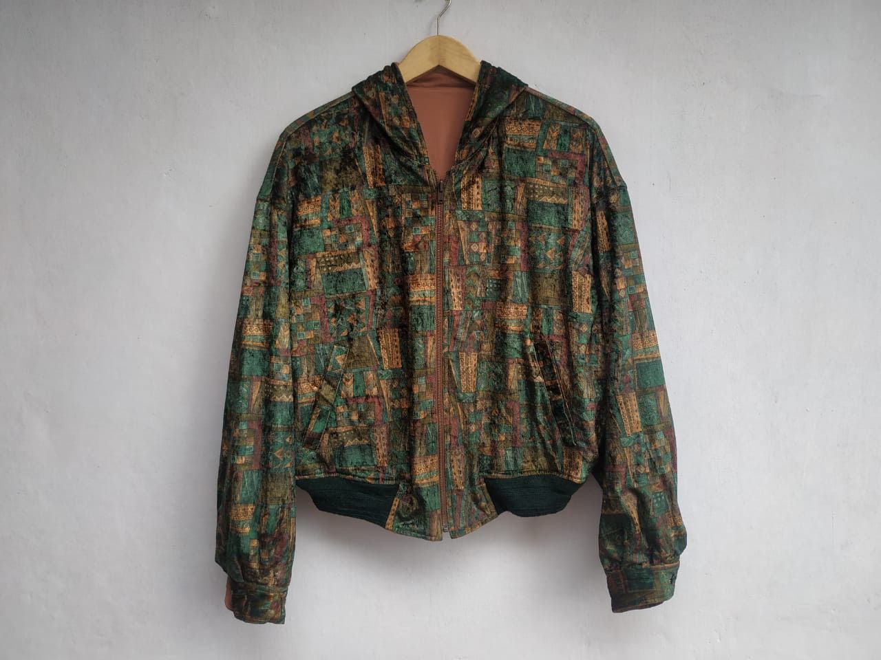 Issey Miyake Fit S to M, 90'S Tete Homme Reversible Velvet Jacket Size US M / EU 48-50 / 2 - 3 Thumbnail