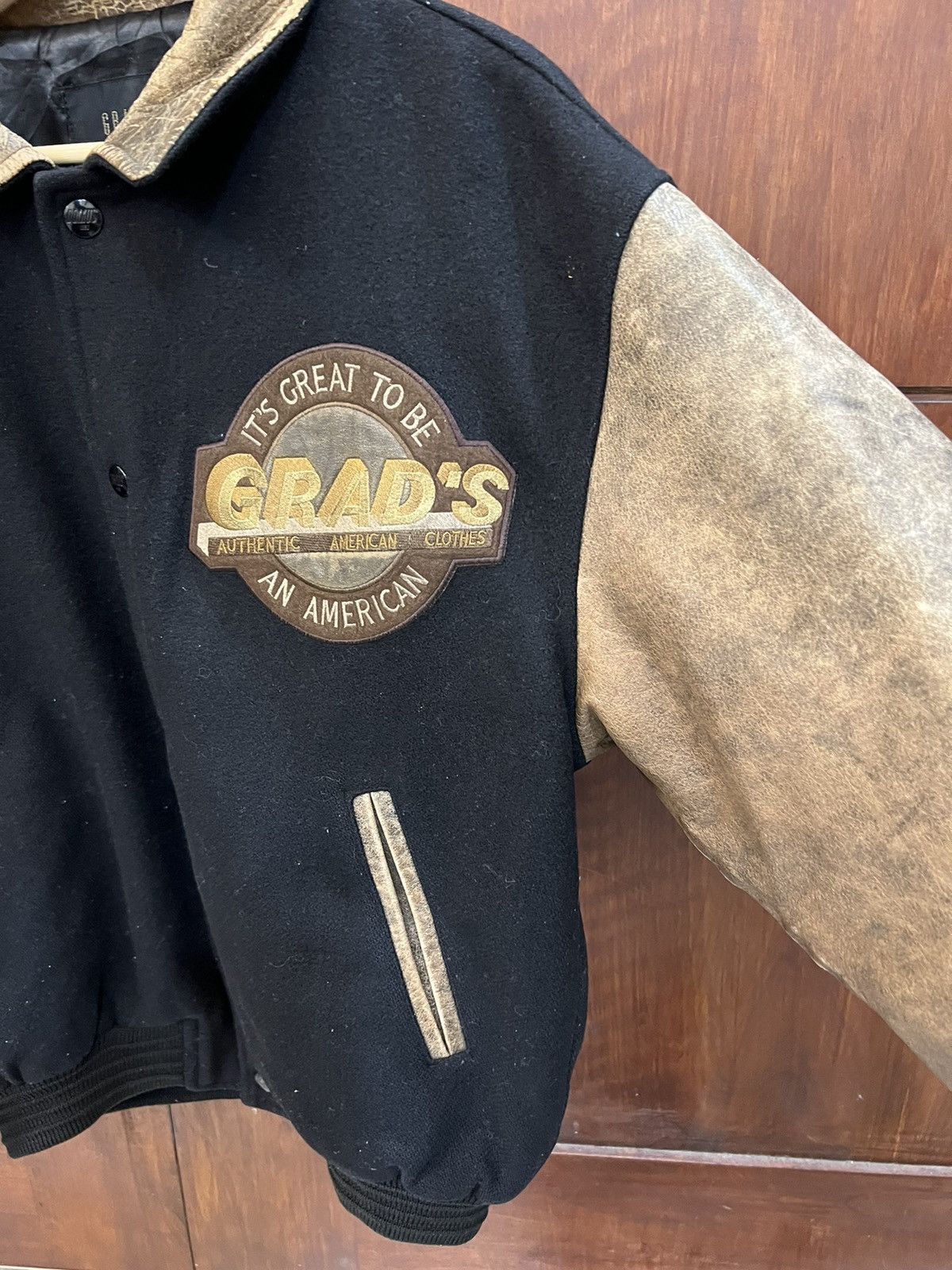 Vintage Vintage Grad’s Man Big Logo Varsity Jacket Size US L / EU 52-54 / 3 - 6 Thumbnail