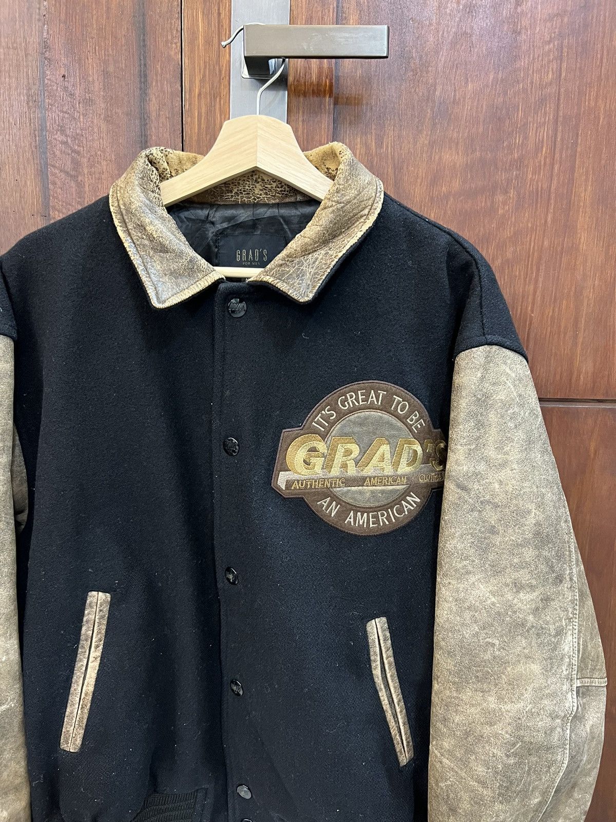 Vintage Vintage Grad’s Man Big Logo Varsity Jacket Size US L / EU 52-54 / 3 - 4 Thumbnail