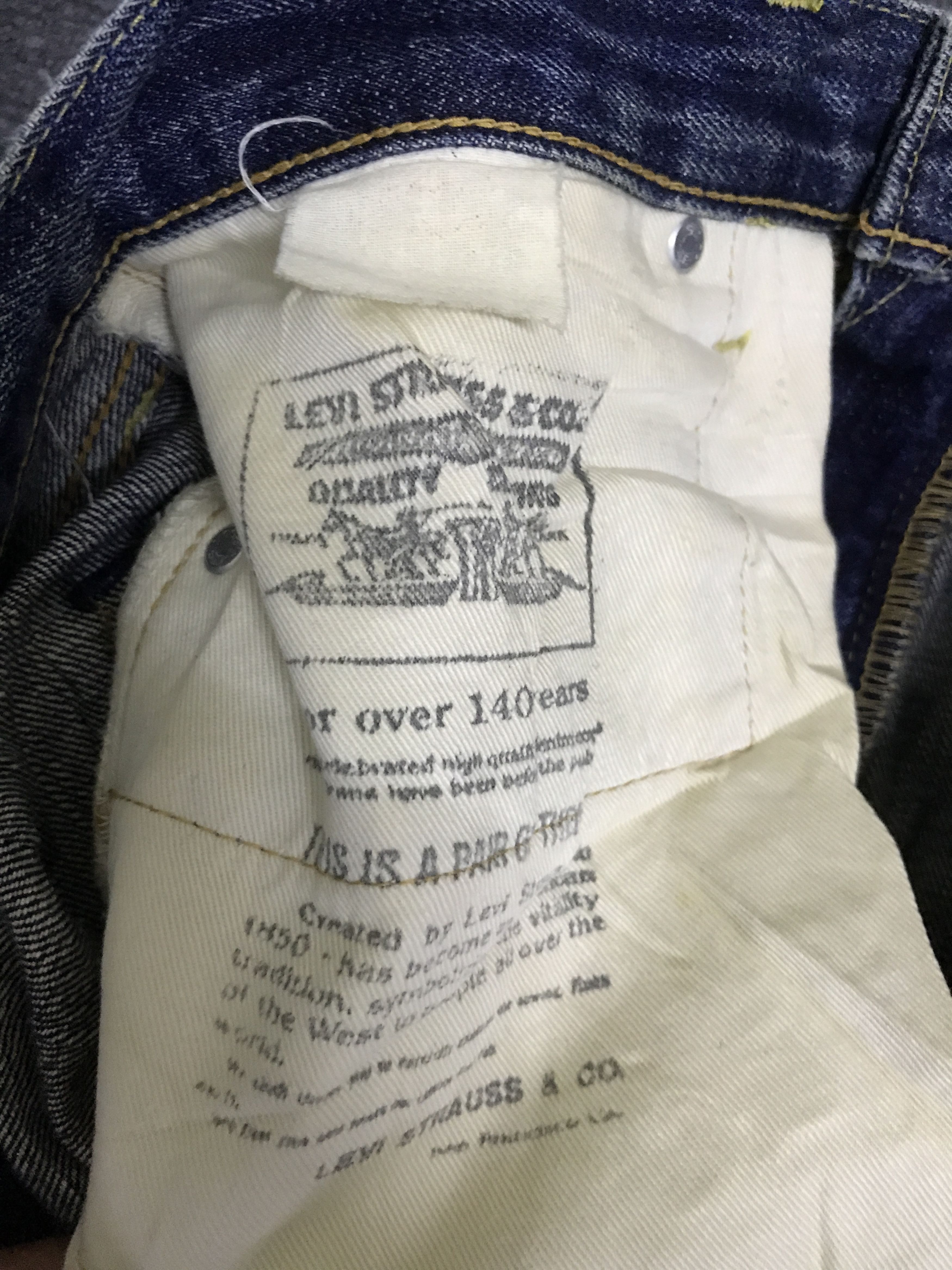 Levi's Vintage Clothing × Vintage VLEV113-RedLine Big E LEVIS 502 Distressed Jeans Size US 31 - 20 Thumbnail