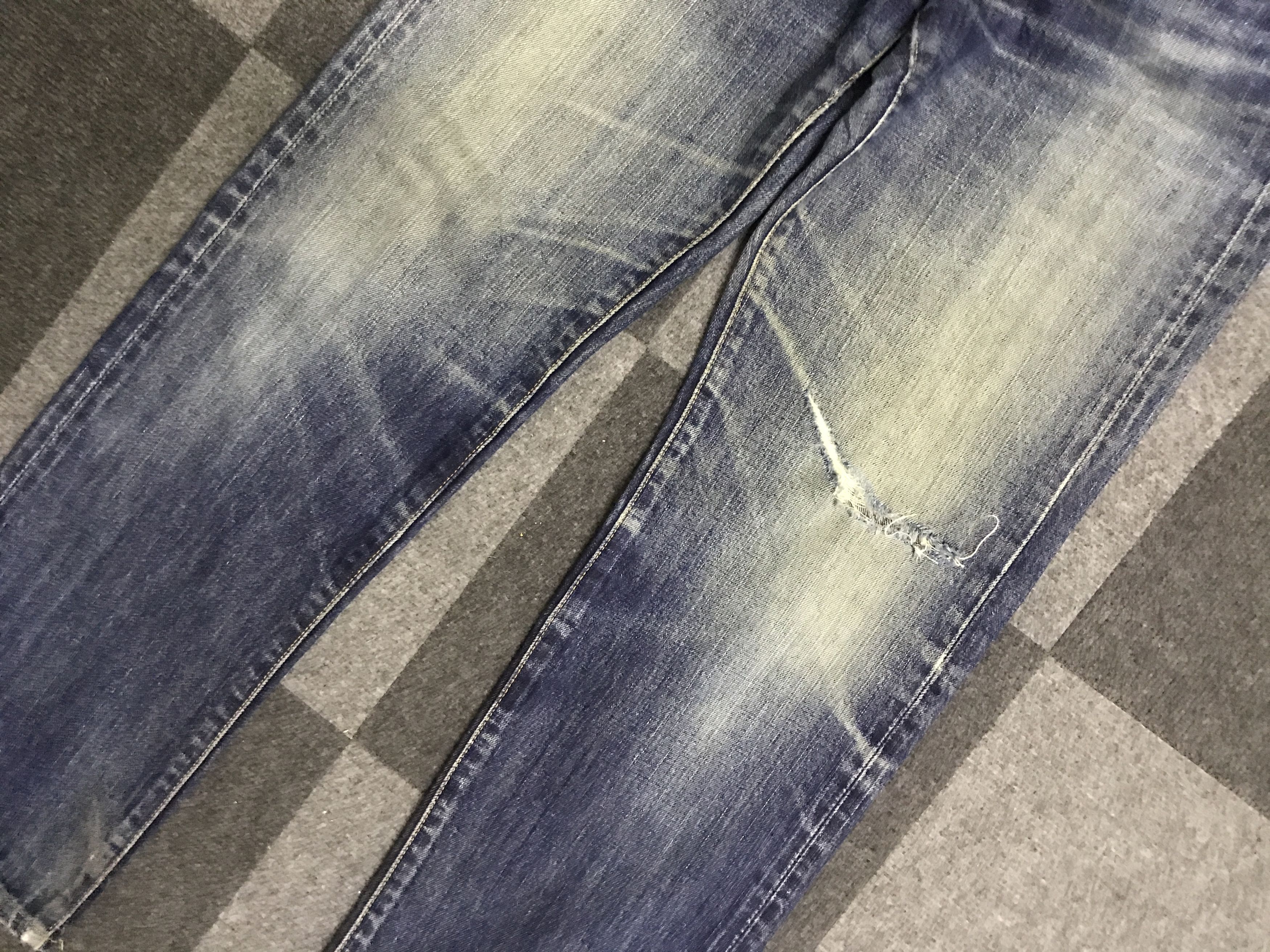 Levi's Vintage Clothing × Vintage VLEV113-RedLine Big E LEVIS 502 Distressed Jeans Size US 31 - 3 Thumbnail