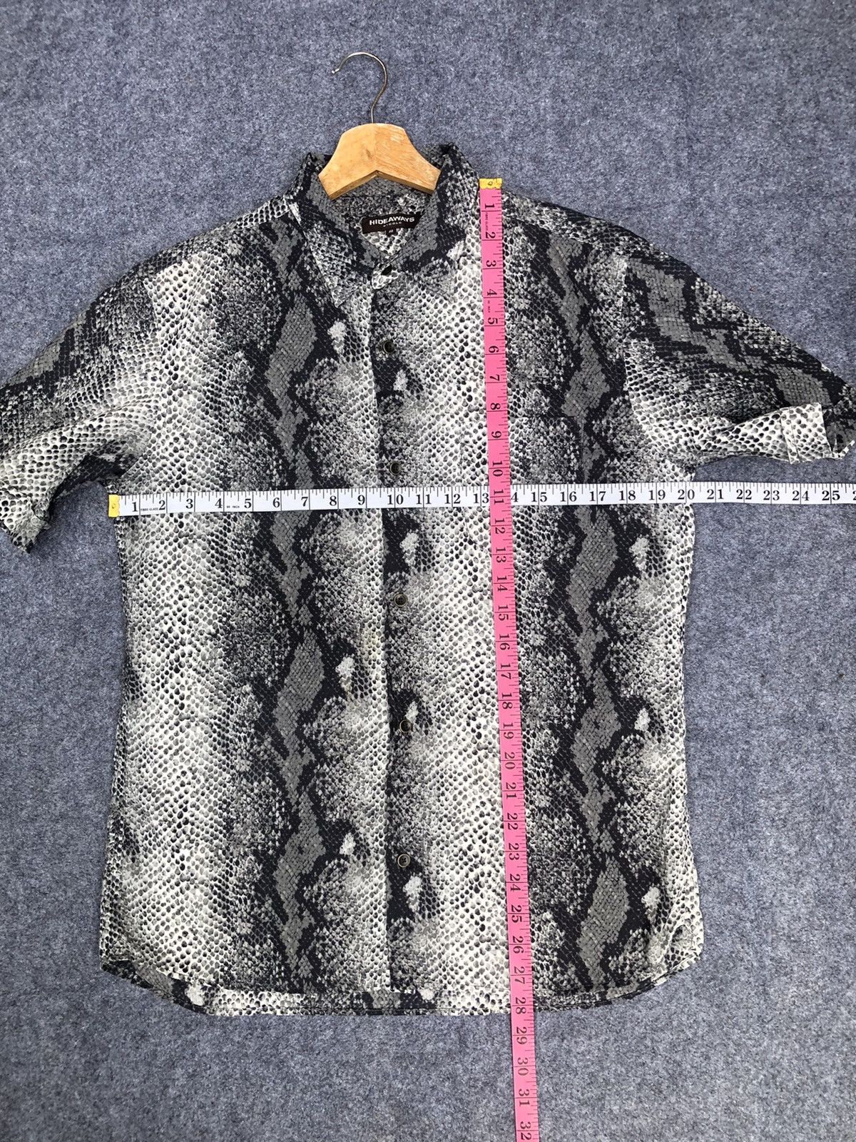 Japanese Brand Rare🔥Hideaways Nicole Snake Skin Design Shirt Button up Size US M / EU 48-50 / 2 - 11 Thumbnail