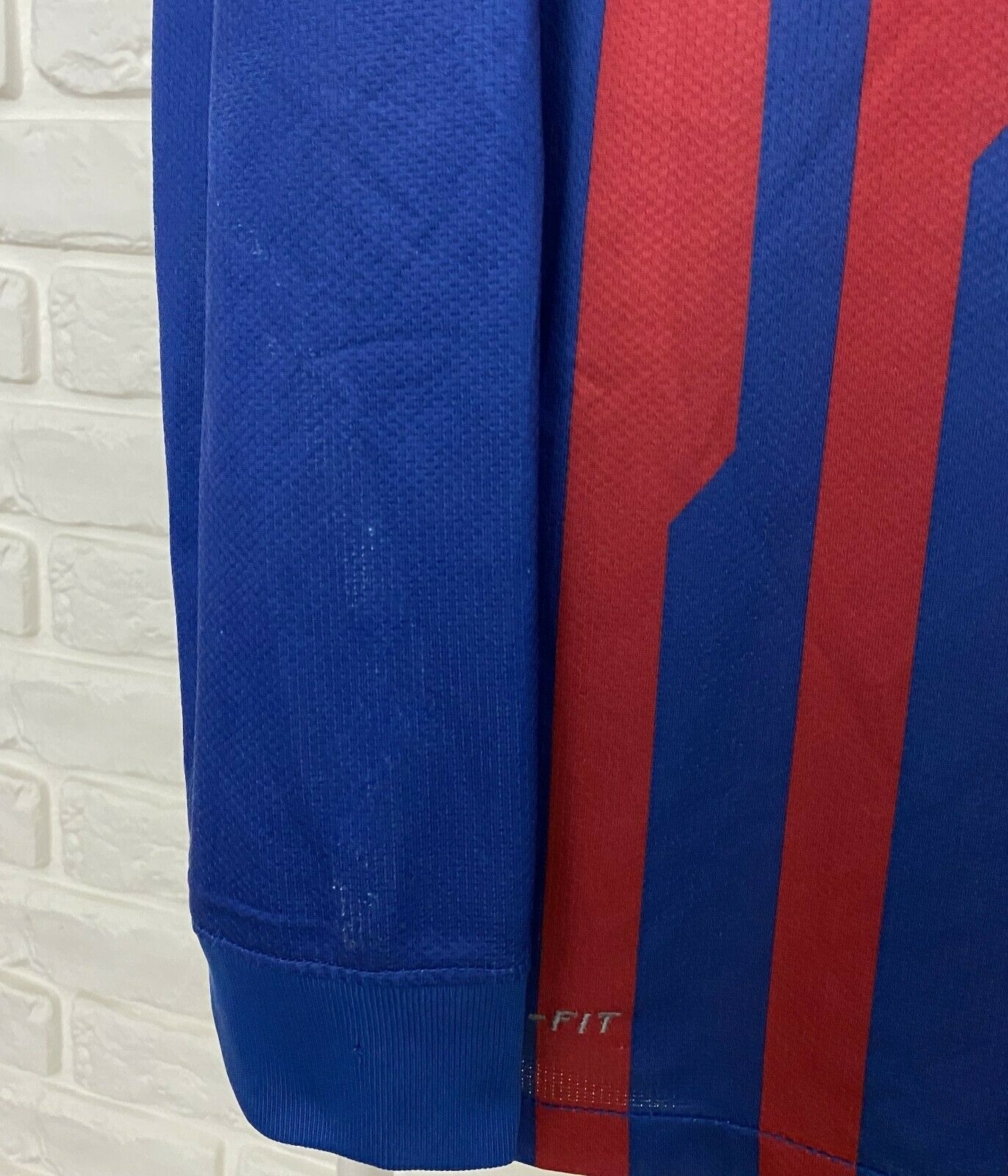 Nike BARCELONA FC 2011 2012 HOME FOOTBALL SHIRT LONG SLEEVE S Size US S / EU 44-46 / 1 - 5 Thumbnail