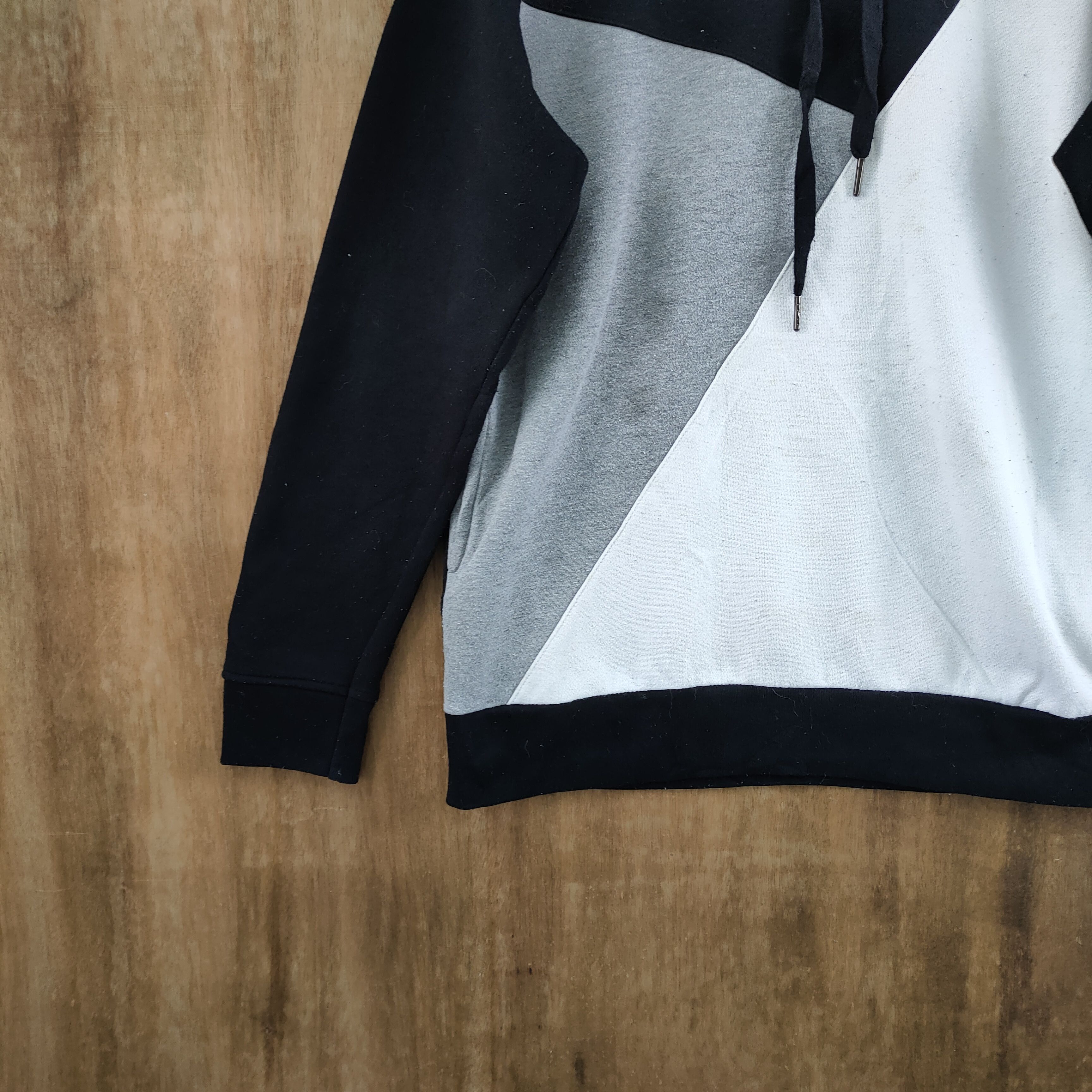 Cross Colours × Japanese Brand BROWNY BLACK WHITE SWEATSHIRT HOODIES Size US L / EU 52-54 / 3 - 4 Thumbnail