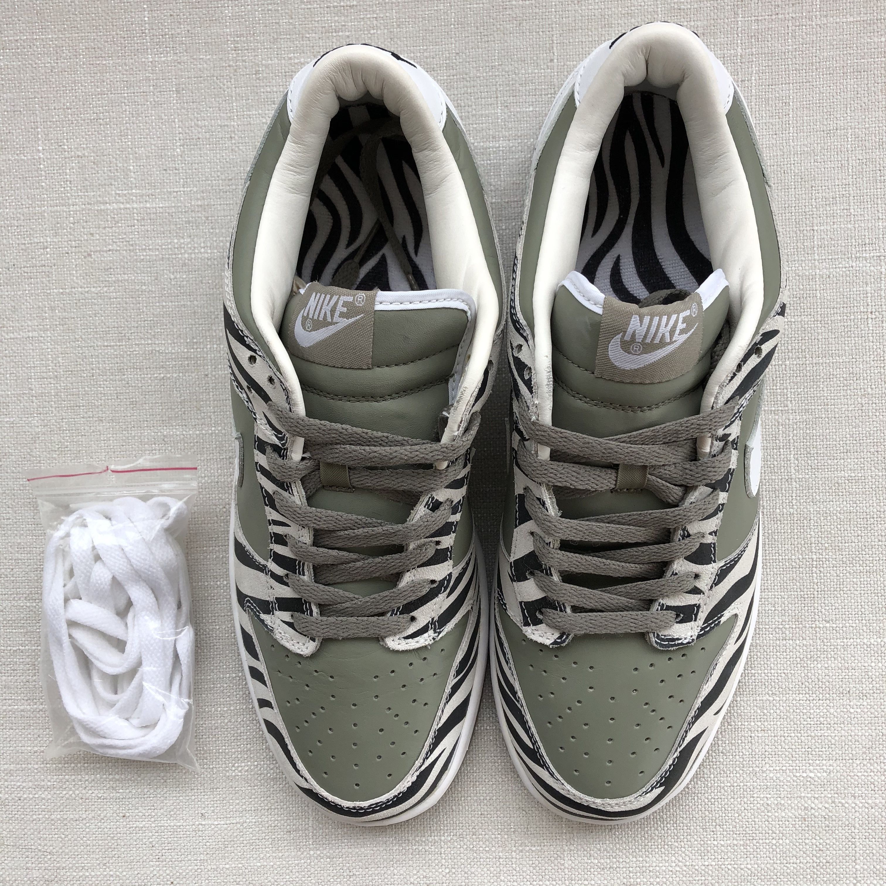 Nike Dunk Low "Daktari" from 2003 (Olive Zebra) Size US 10 / EU 43 - 2 Thumbnail
