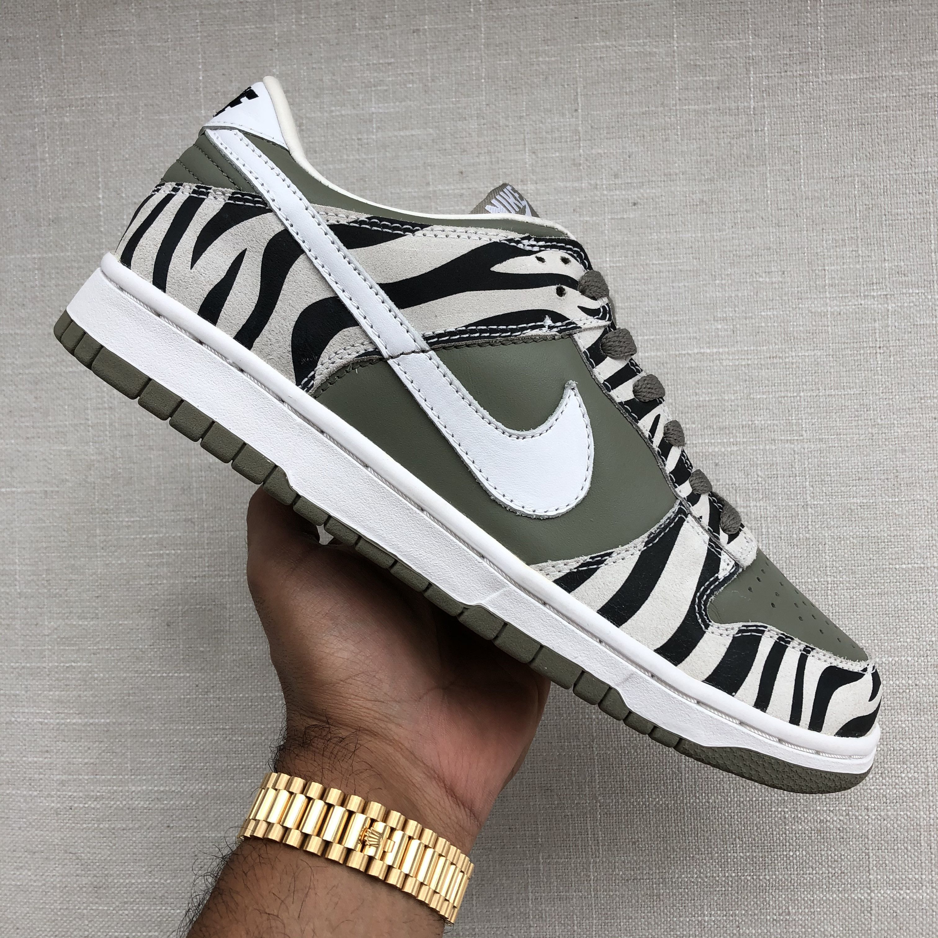 Nike Dunk Low "Daktari" from 2003 (Olive Zebra) Size US 10 / EU 43 - 1 Thumbnail