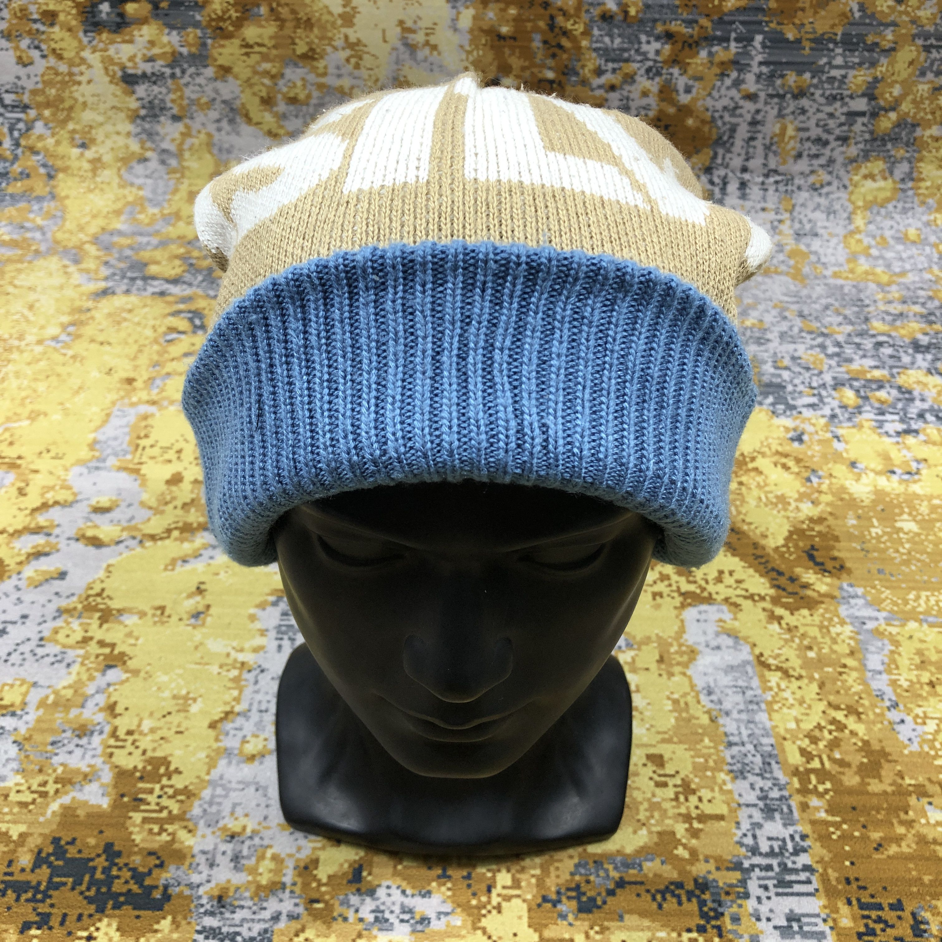Quiksilver × Vintage Vintage Quiksilver Surfboard Beanie Hat B2225 Size ONE SIZE - 1 Thumbnail