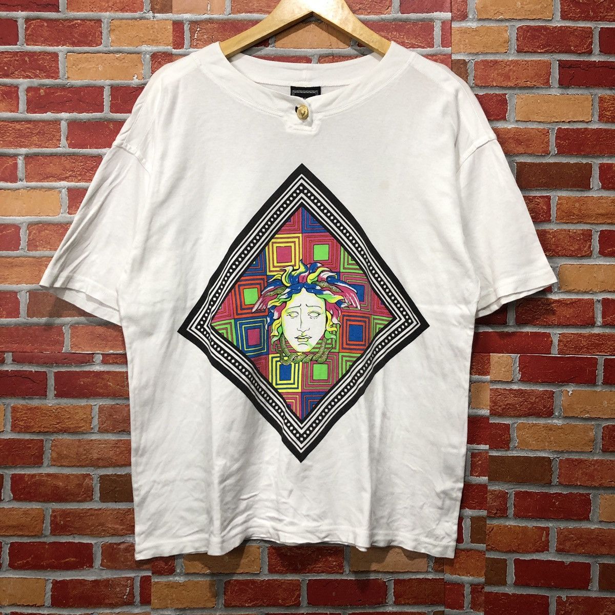 Versace Jeans Couture Vintage Versace Jeans Couture Medusa T-Shirt Size US S / EU 44-46 / 1 - 1 Thumbnail