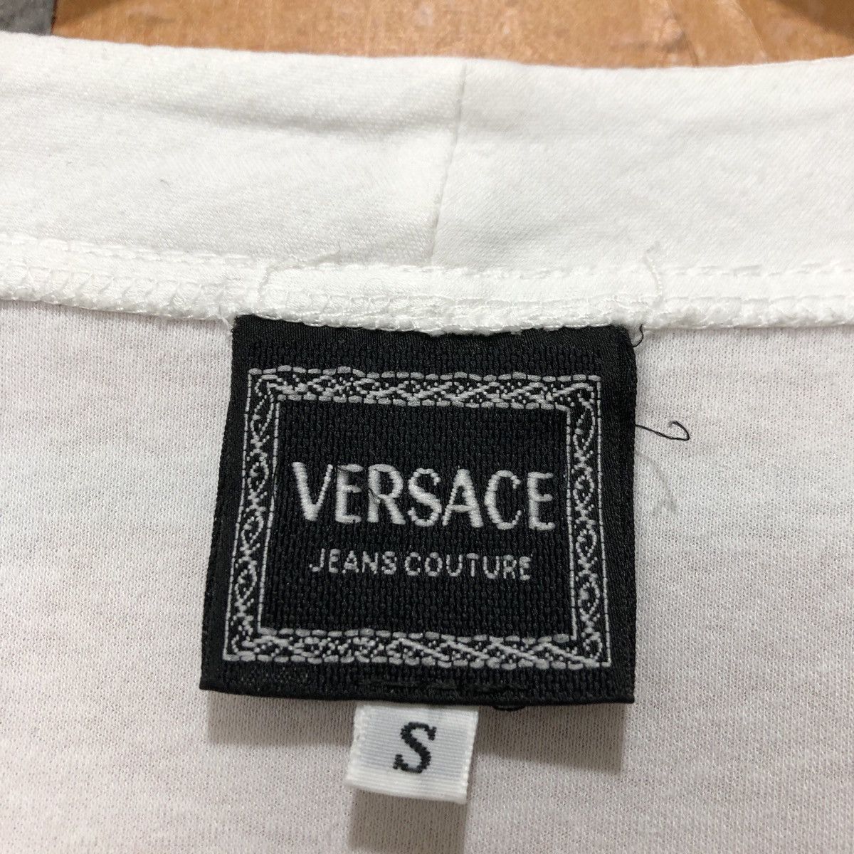 Versace Jeans Couture Vintage Versace Jeans Couture Medusa T-Shirt Size US S / EU 44-46 / 1 - 4 Thumbnail