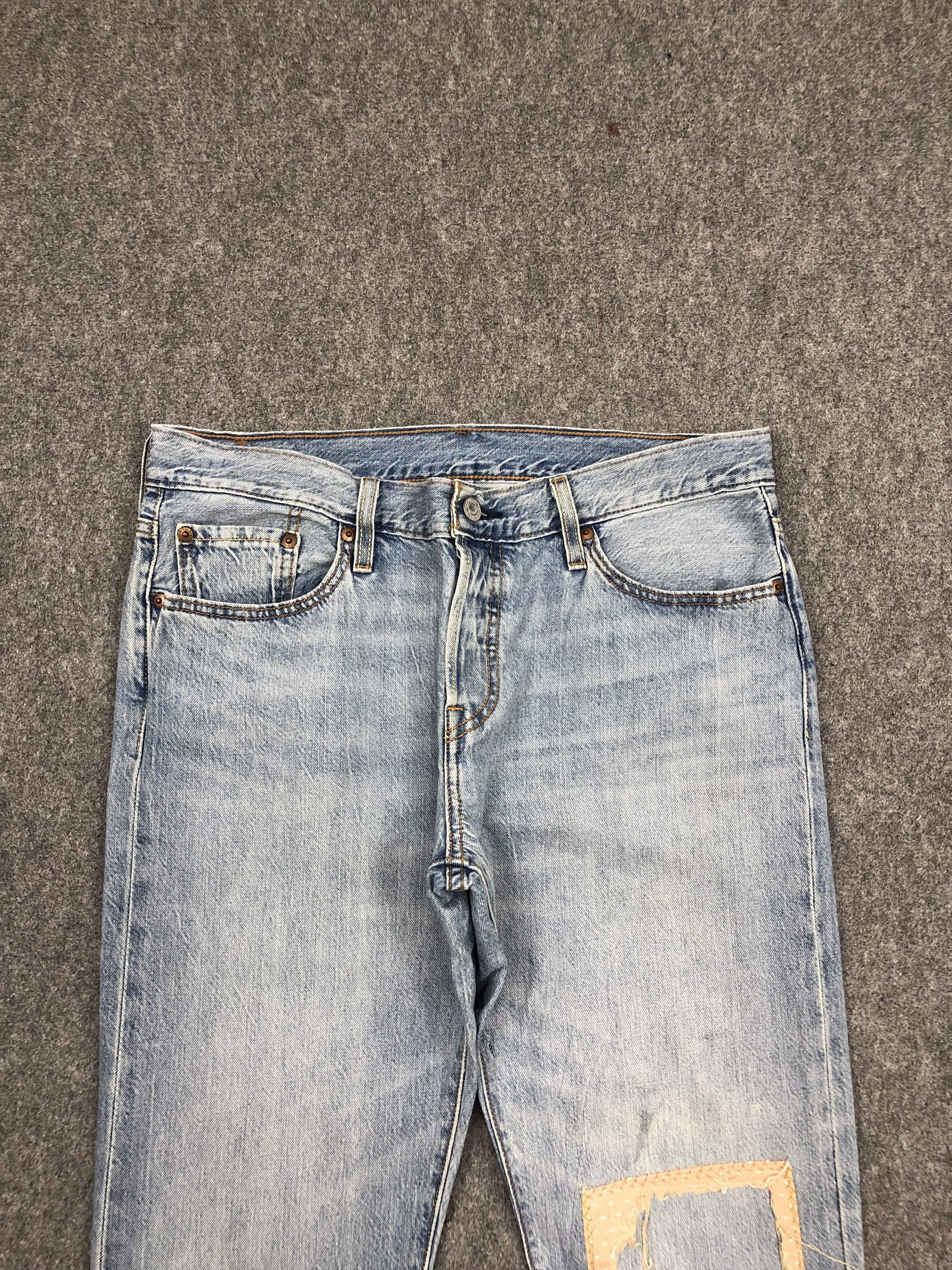 Levi's Light Wash Vintage Levis 501 Jeans DP1502 Size US 34 / EU 50 - 2 Thumbnail