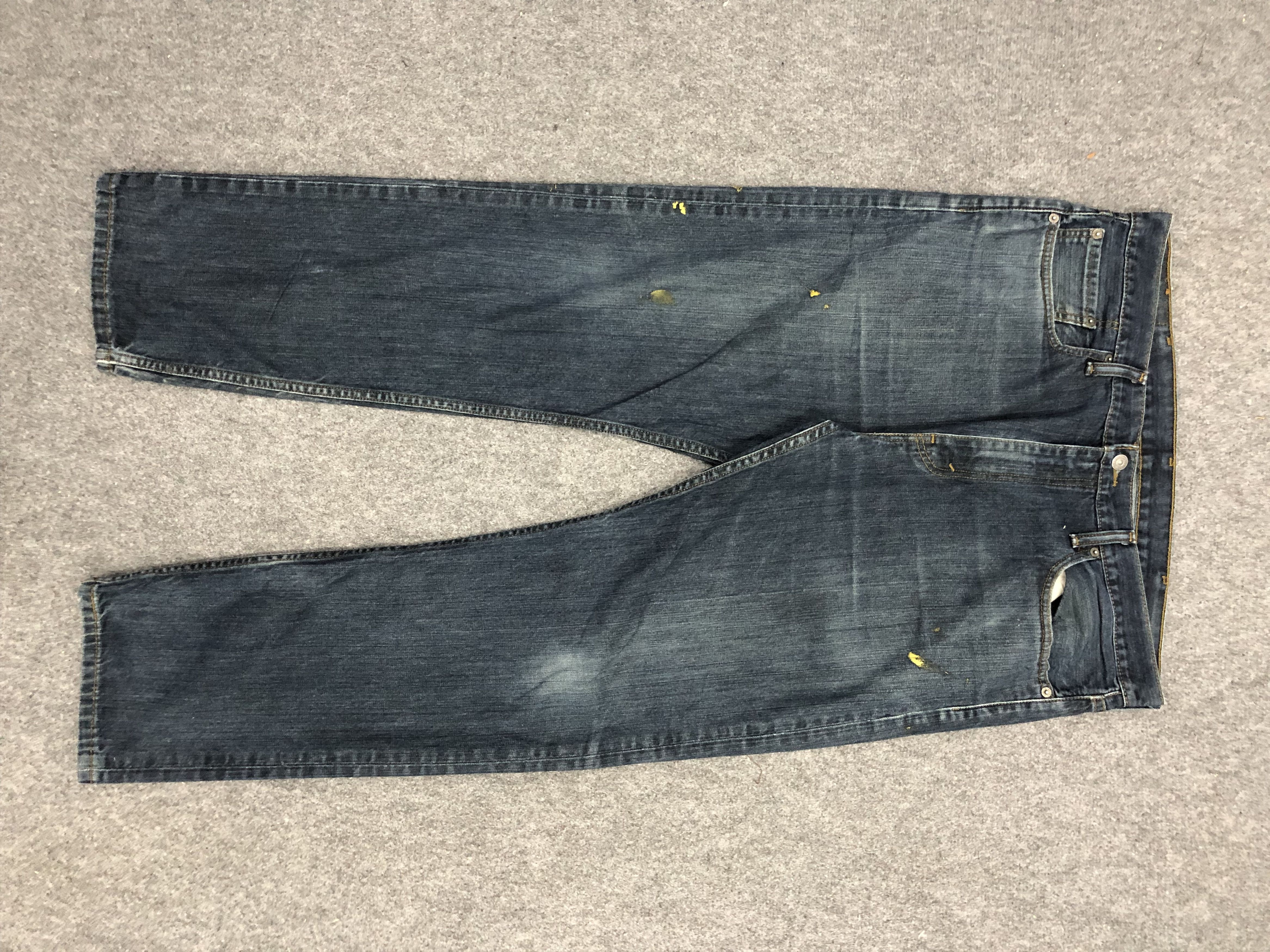 image of Levis 502 Jeans in Blue Denim, Men's (Size 38)