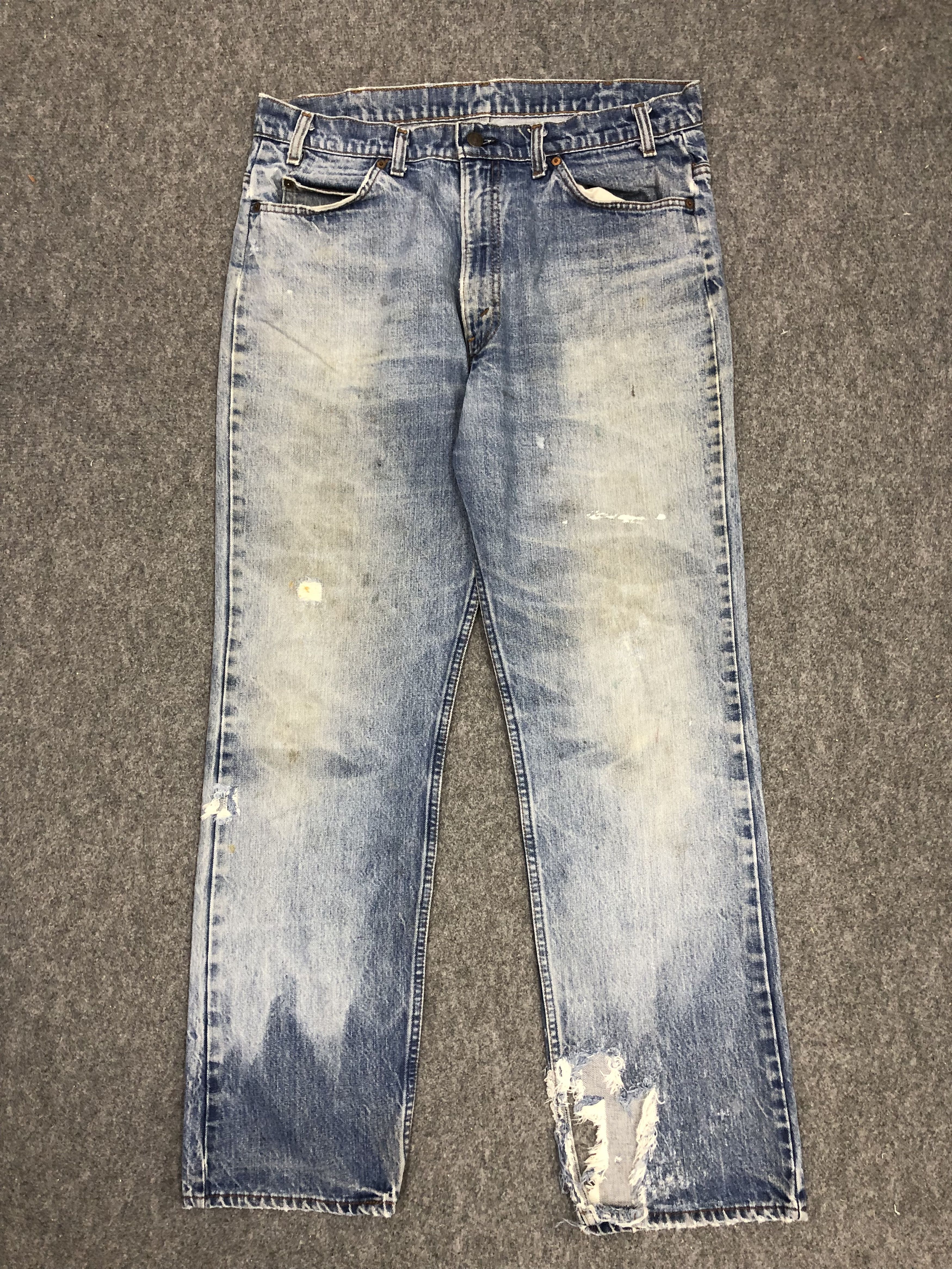 image of 90's Levis 505 Orange Tab Lightwash Jeans in Blue Denim, Men's (Size 37)