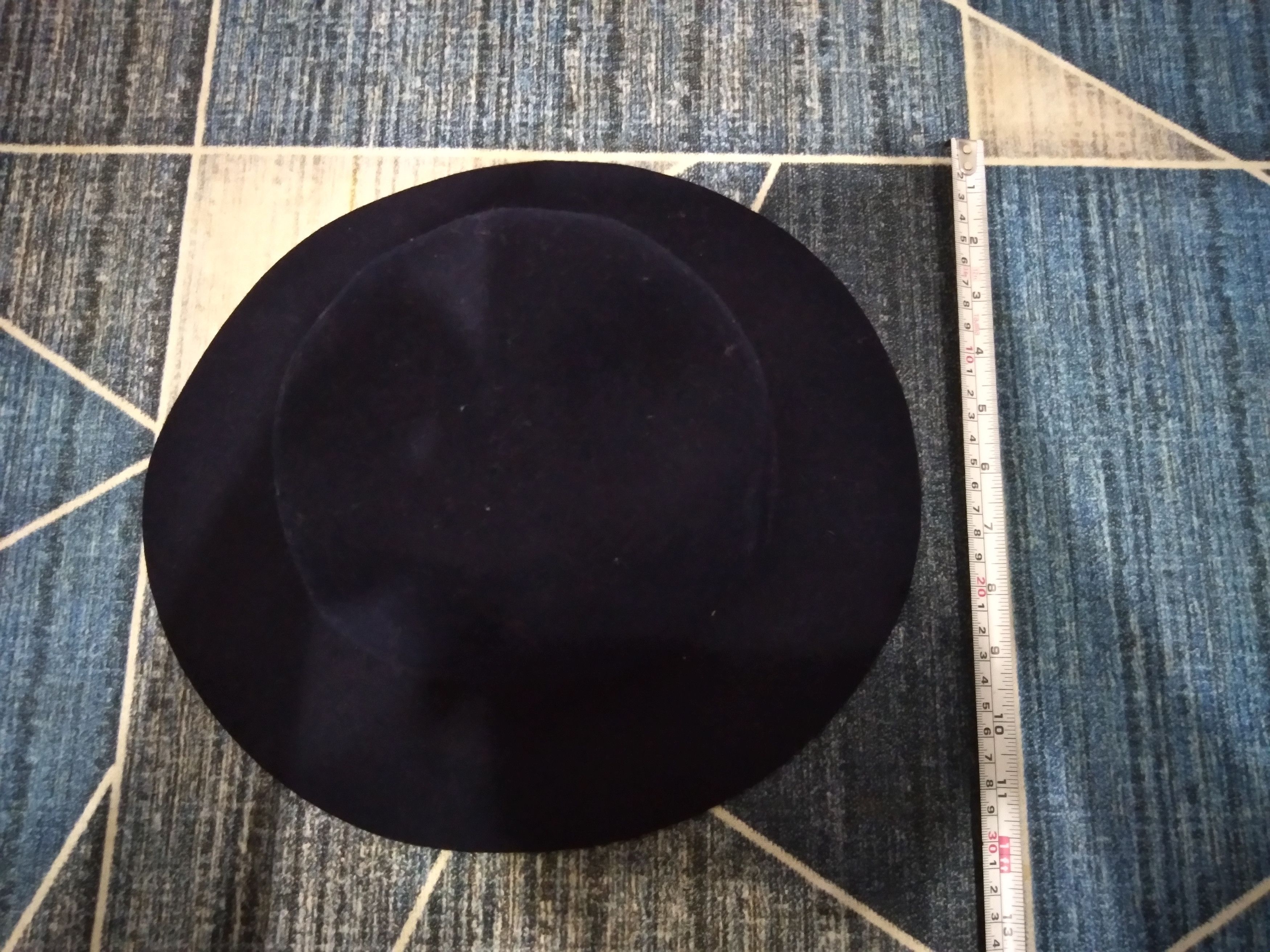 A.P.C. APC RUE MADAME PARIS MADE IN PORTUGAL WOOL HATS Size ONE SIZE - 11 Thumbnail