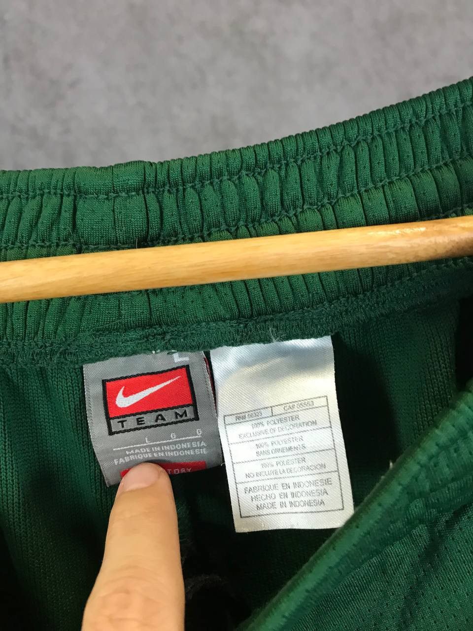 Nike × Vintage Nike swoosh streetwear vintage Y2K sweatpants Size US 34 / EU 50 - 4 Thumbnail