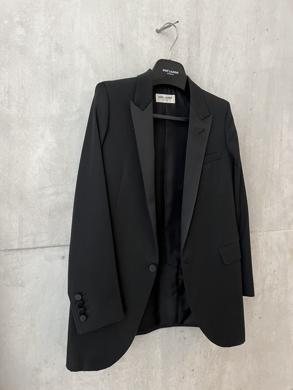 Saint Laurent Paris SAINT LAURENT TUXEDO JACKET Size XS / US 0-2 / IT 36-38 - 2 Thumbnail