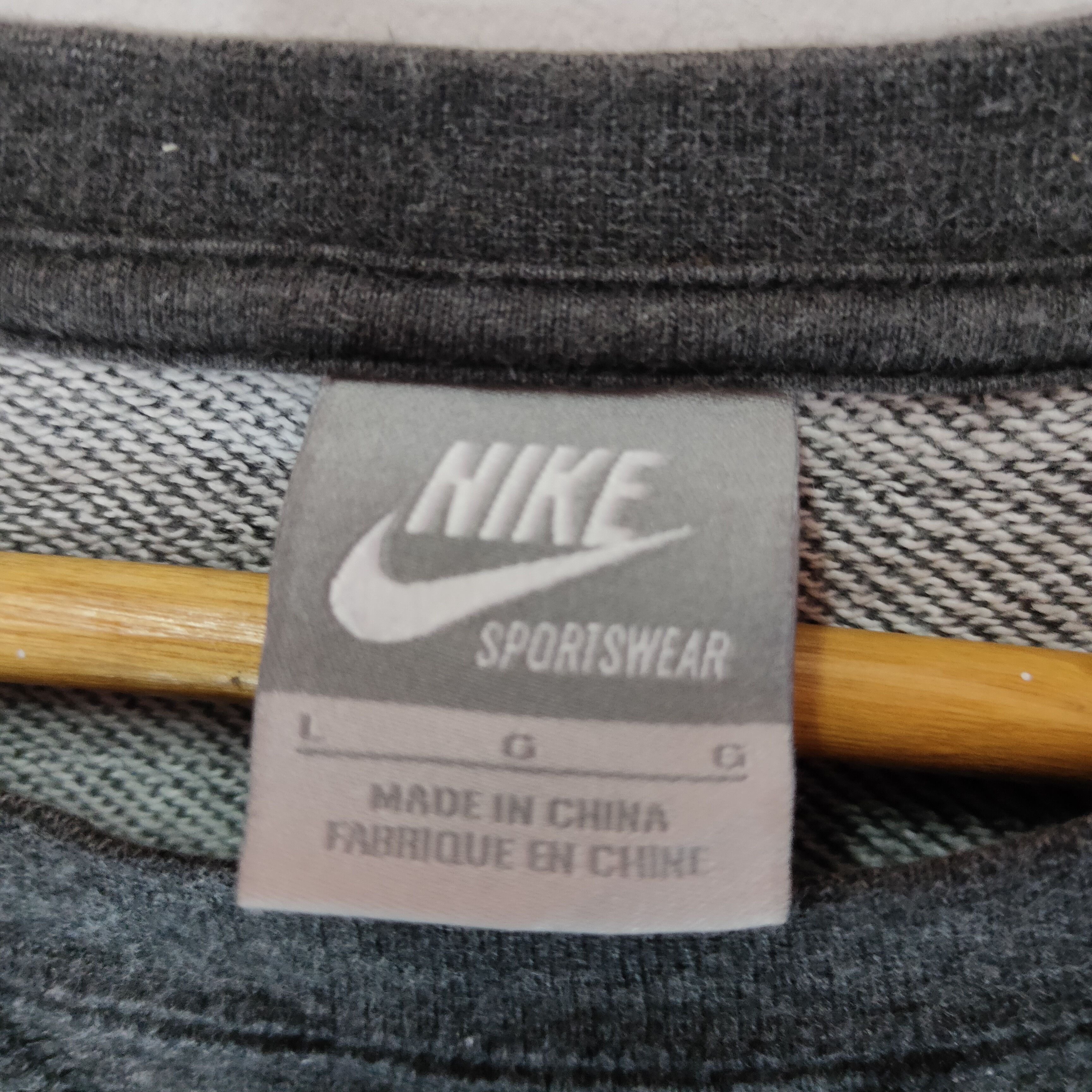 Nike NIKE PRINTED SWOOSH LOGO Short Sleeve Crewneck Sweatshirt Size US M / EU 48-50 / 2 - 5 Thumbnail
