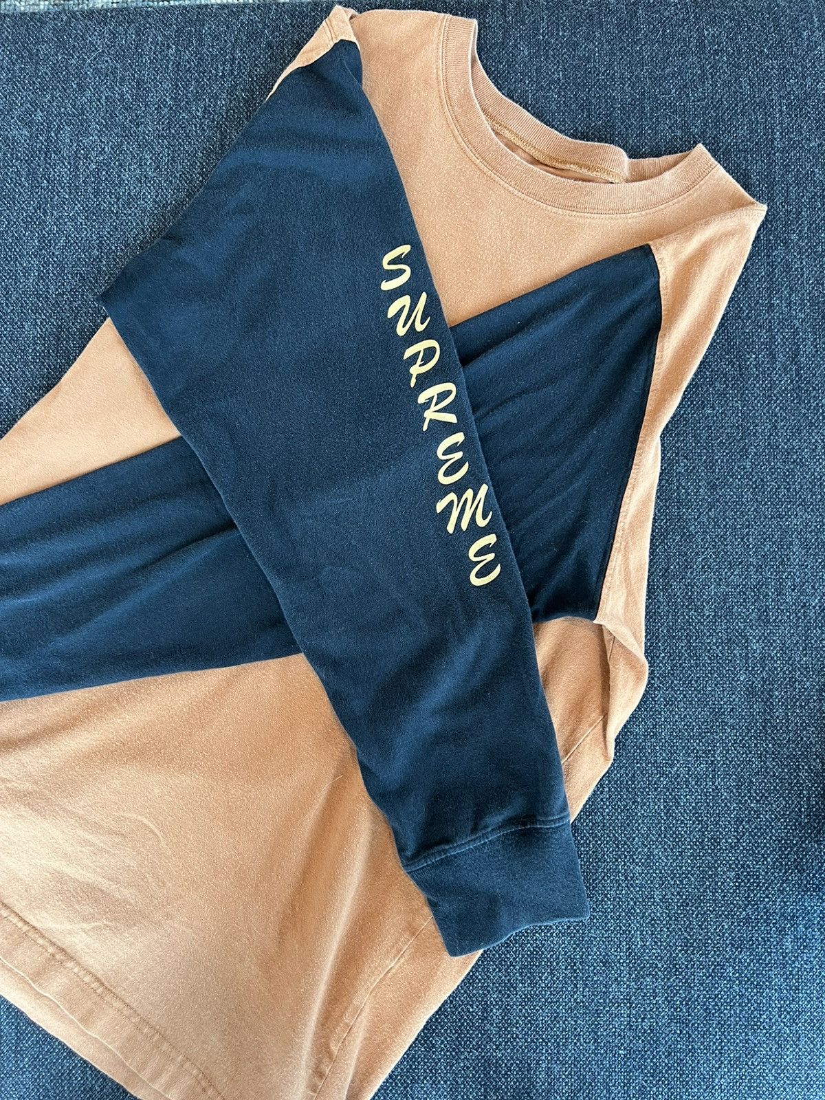 Supreme Supreme Long Sleeve 2-Tone Sleeve Logo Size US L / EU 52-54 / 3 - 1 Thumbnail