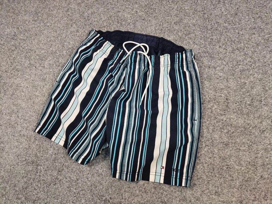 Tommy Hilfiger Vintage Tommy Hilfiger Striped Shorts Casual Streetwear Size US 36 / EU 52 - 2 Thumbnail