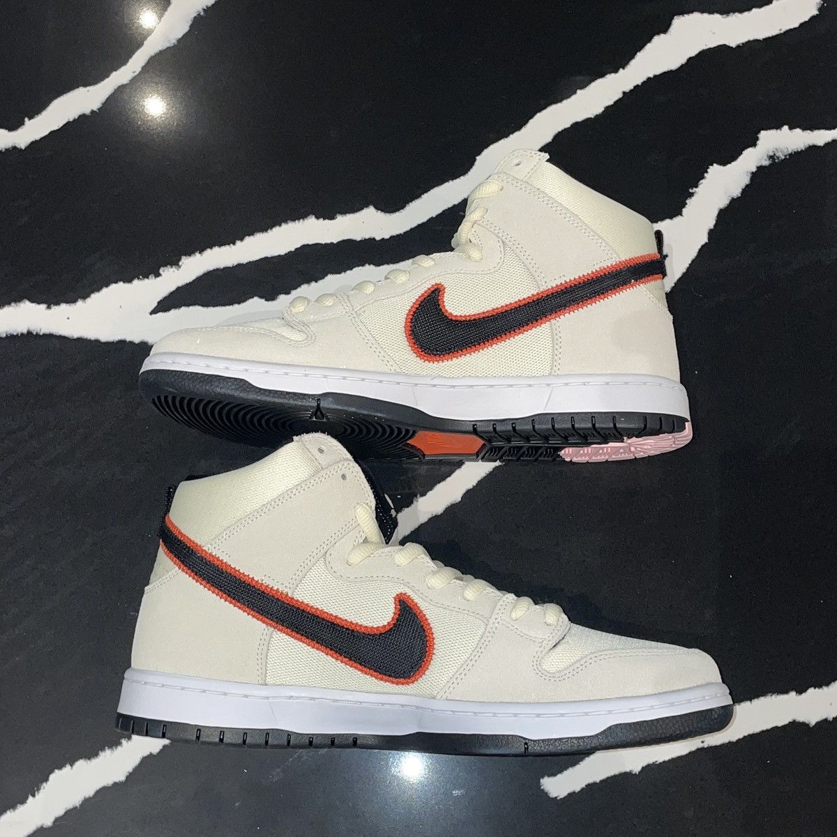 MLB × Nike Nike SB Dunk High Premium SF MLB Pack SF Giants DO9394 100 Size US 10.5 / EU 43-44 - 2 Thumbnail
