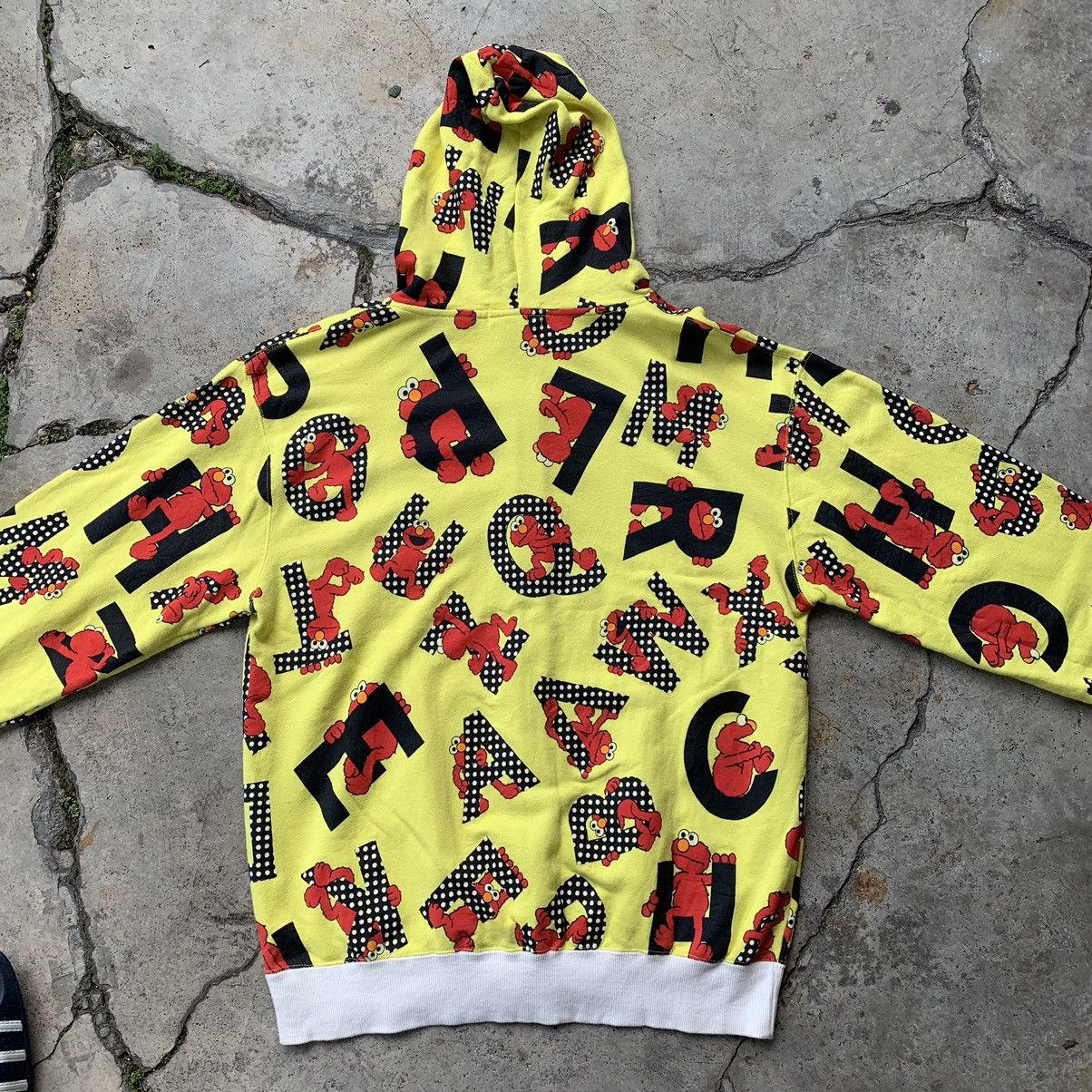 Other Sesame Street hoodie Size US XL / EU 56 / 4 - 6 Thumbnail