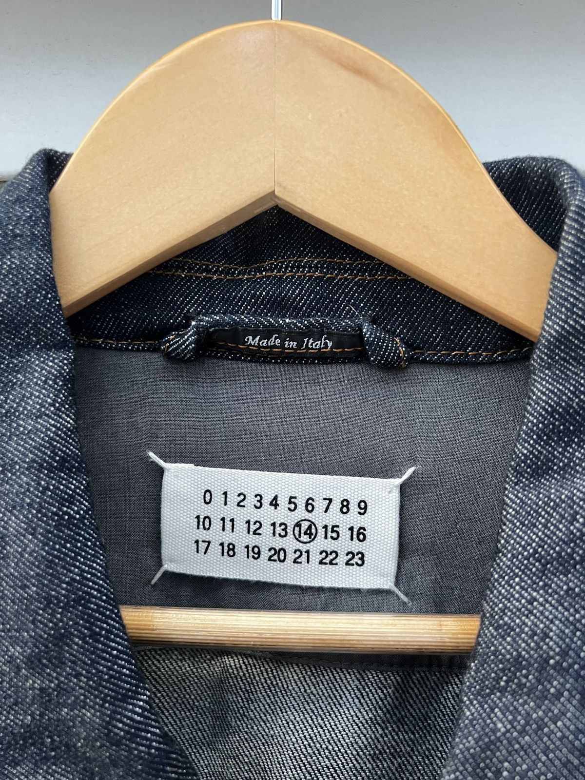 Maison Margiela Men's Archive MAISON MARGIELA Denim Trucker Jacket Size US L / EU 52-54 / 3 - 6 Thumbnail