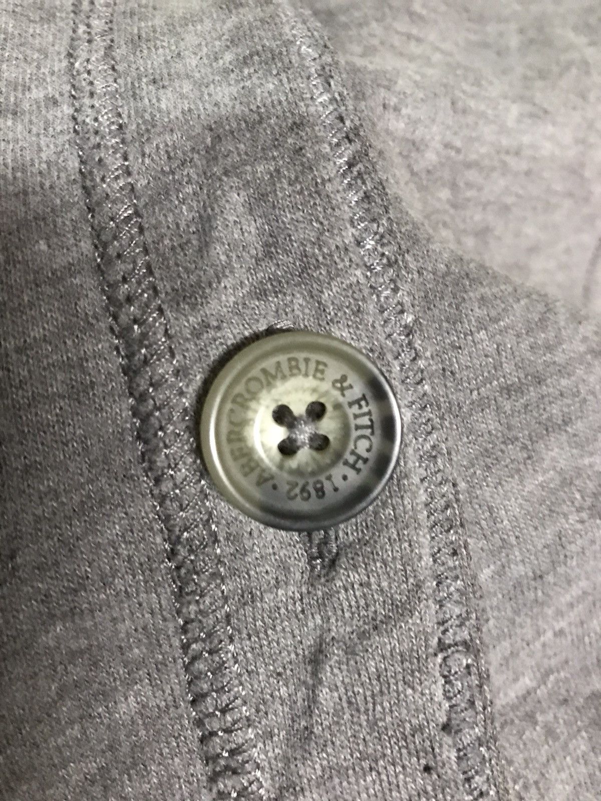 Abercrombie & Fitch × The Unbranded Brand Abercrombie & Fitch Sweater Button Up Size M / US 6-8 / IT 42-44 - 4 Thumbnail