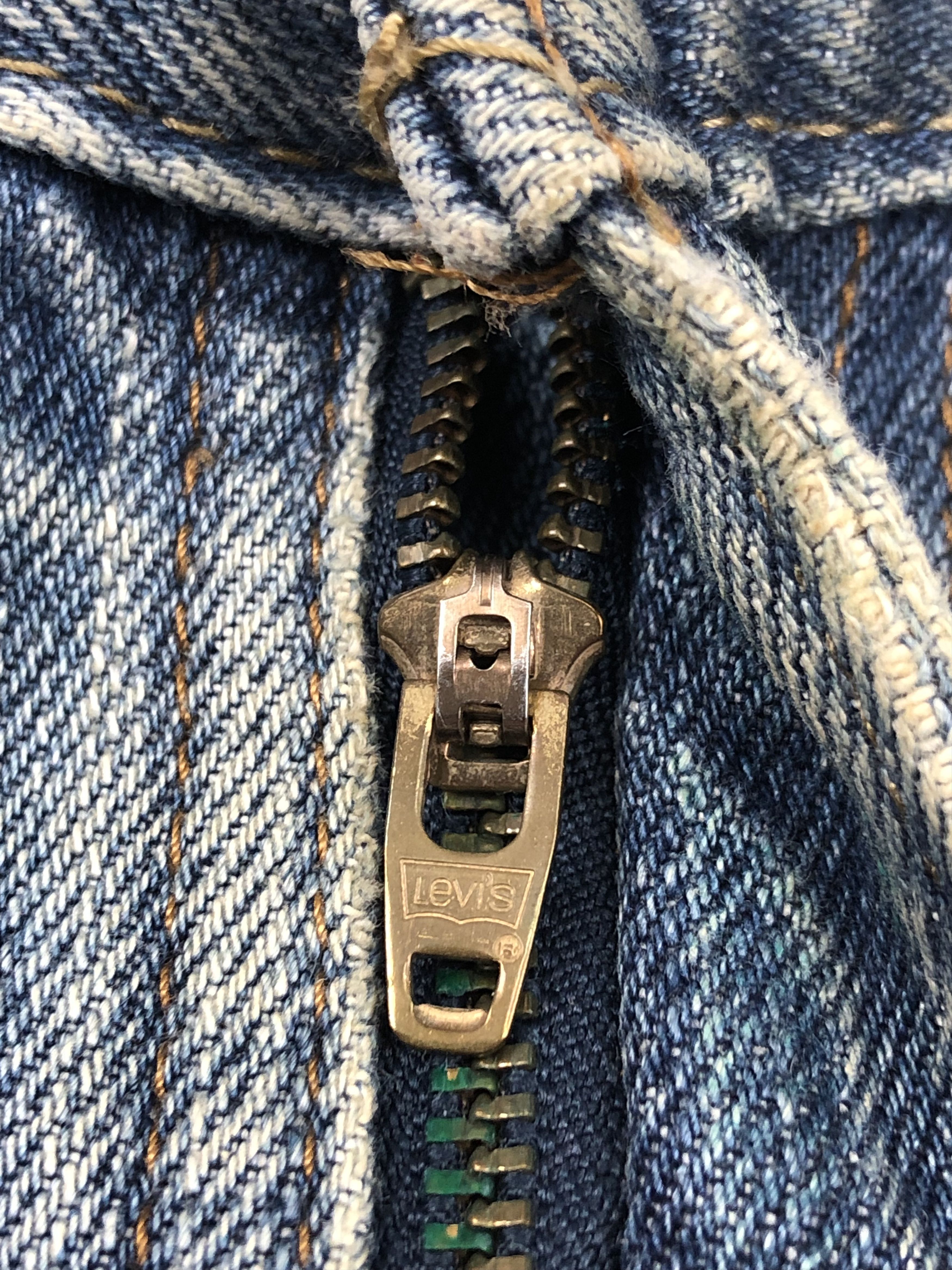 Levi's Vintage Levis 505 Blue Faded Jeans DP1458 Size US 37 - 12 Thumbnail