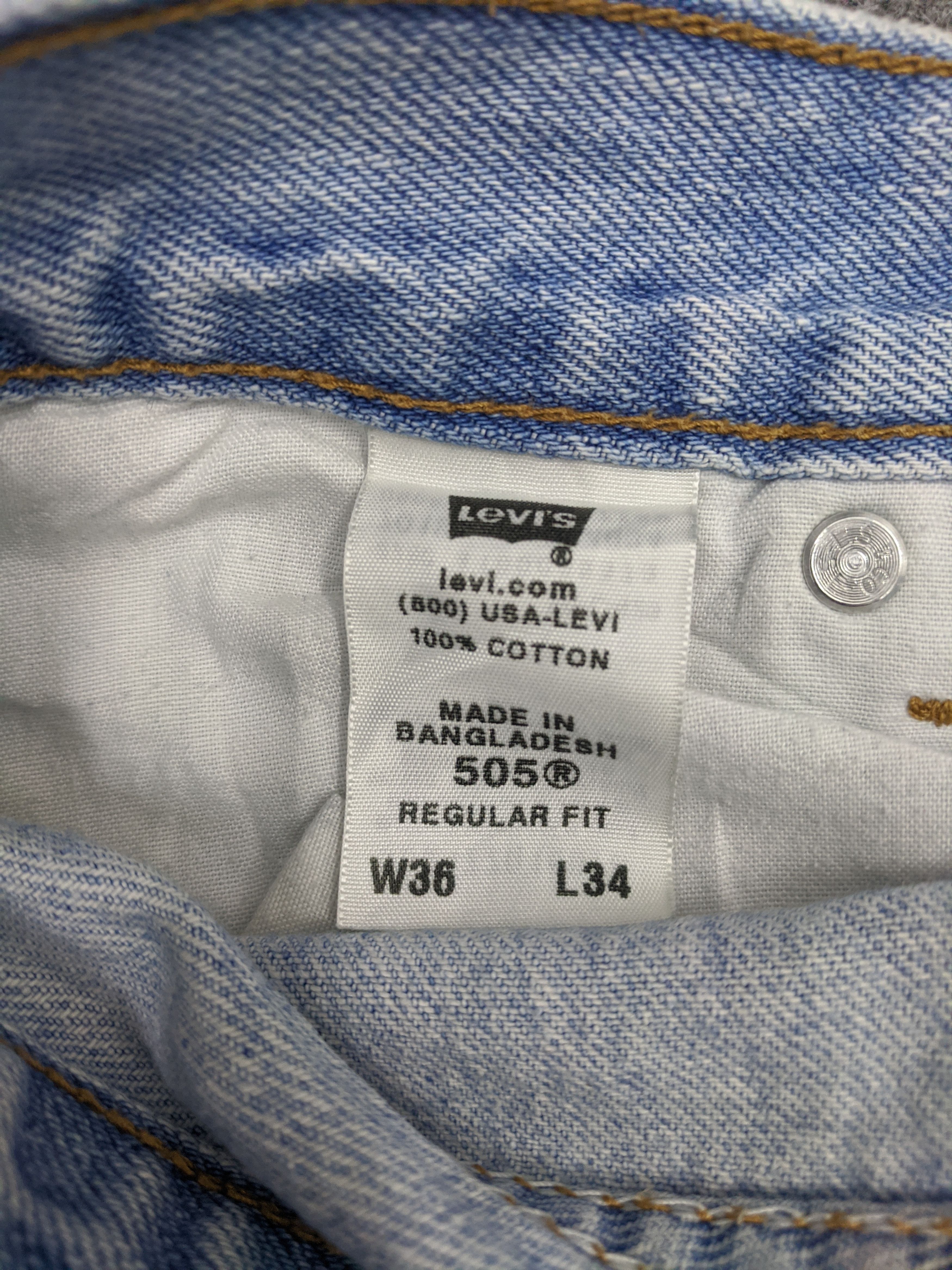 Levi's Vintage Levis 505 Light Wash Jeans DP0681 Size US 37 - 7 Thumbnail