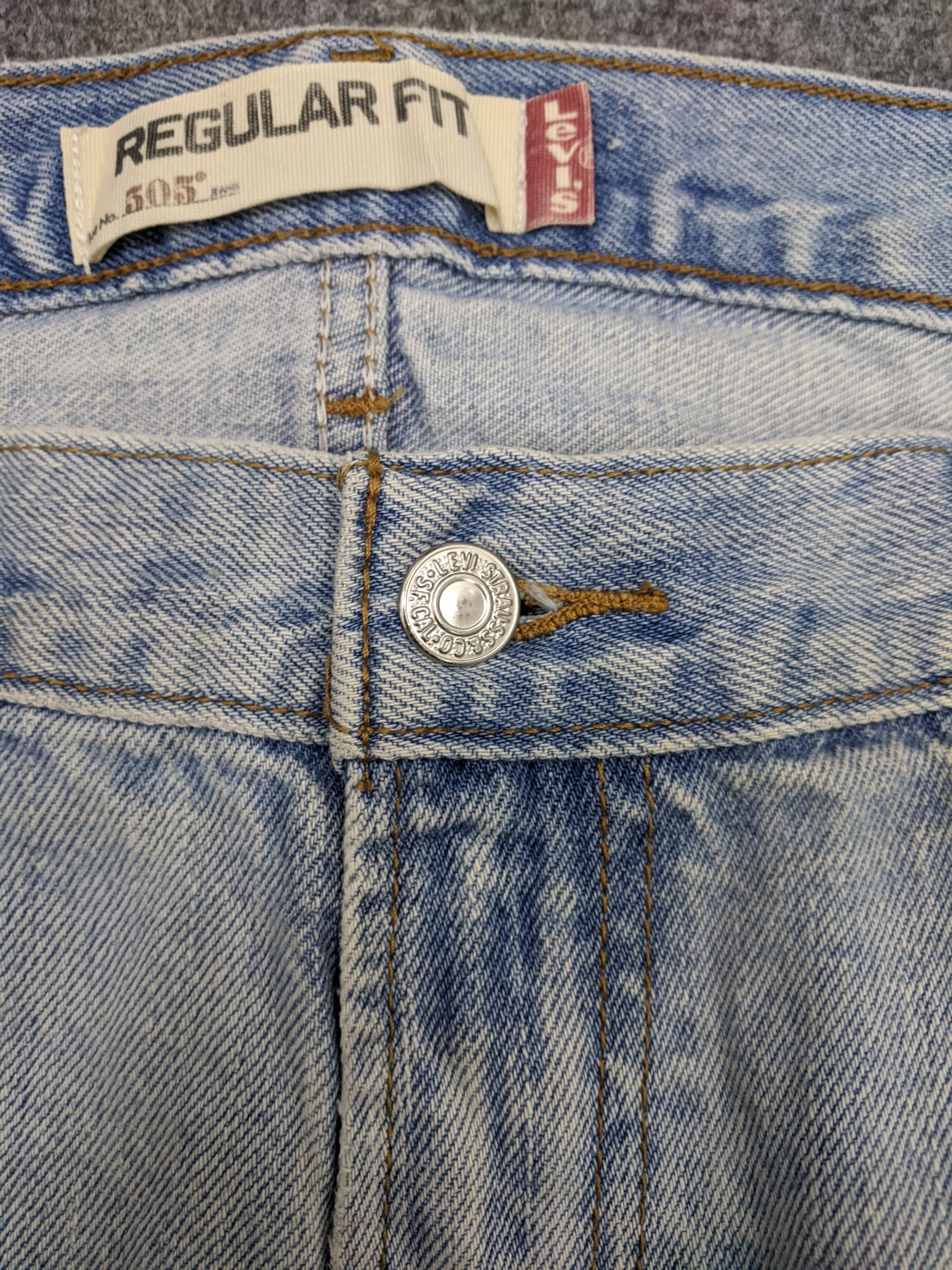 Levi's Vintage Levis 505 Light Wash Jeans DP0681 Size US 37 - 11 Thumbnail