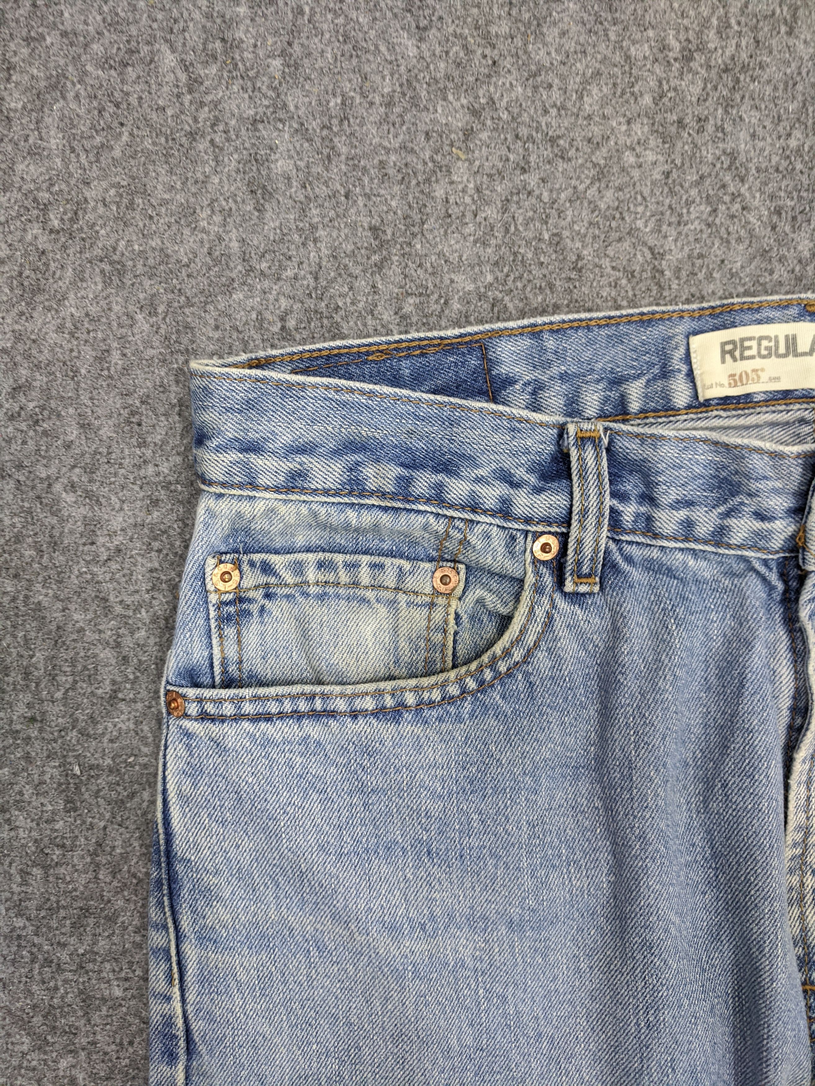 Levi's Vintage Levis 505 Light Wash Jeans DP0684 Size US 35 - 10 Thumbnail
