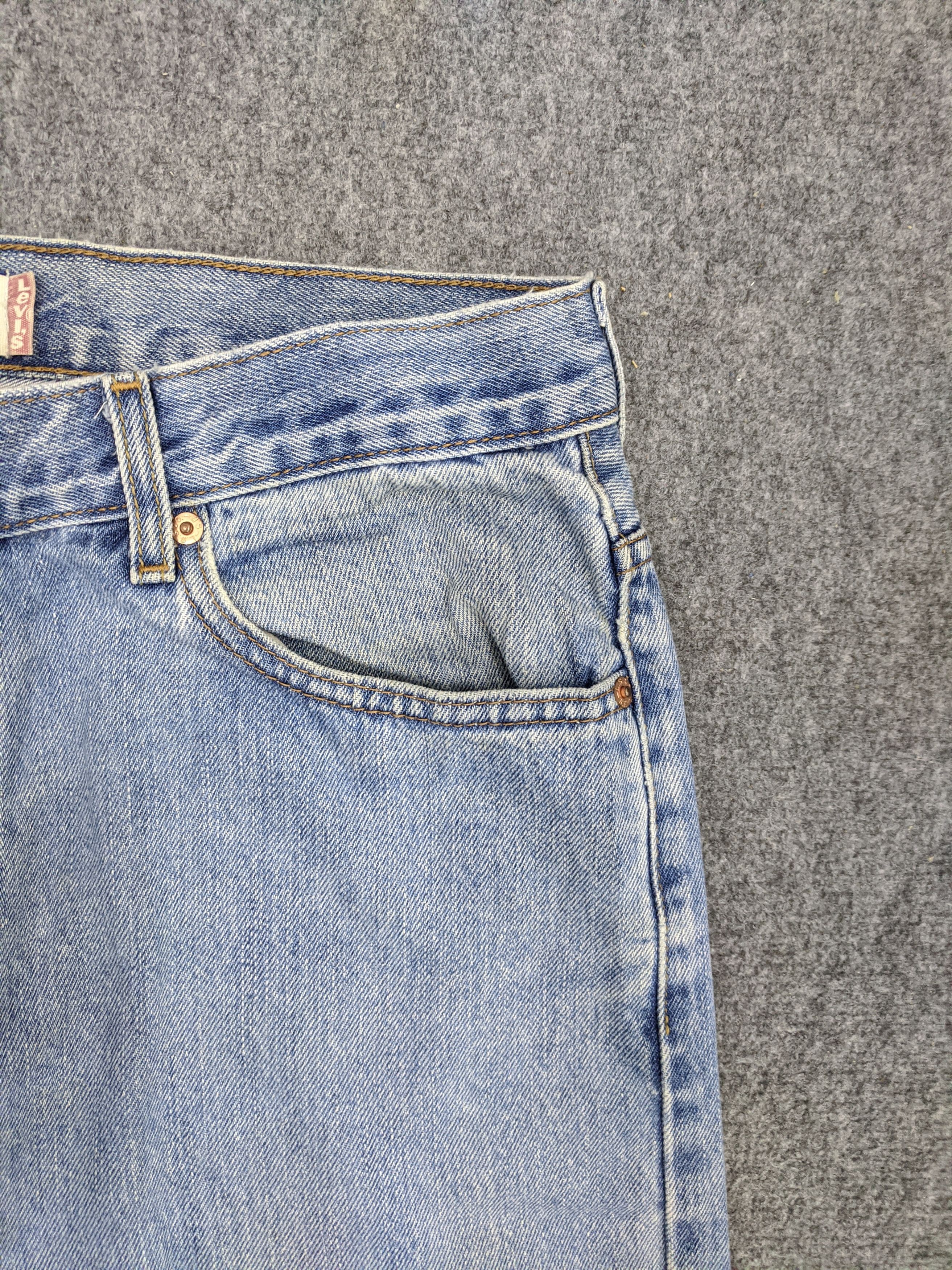 Levi's Vintage Levis 505 Light Wash Jeans DP0684 Size US 35 - 9 Thumbnail