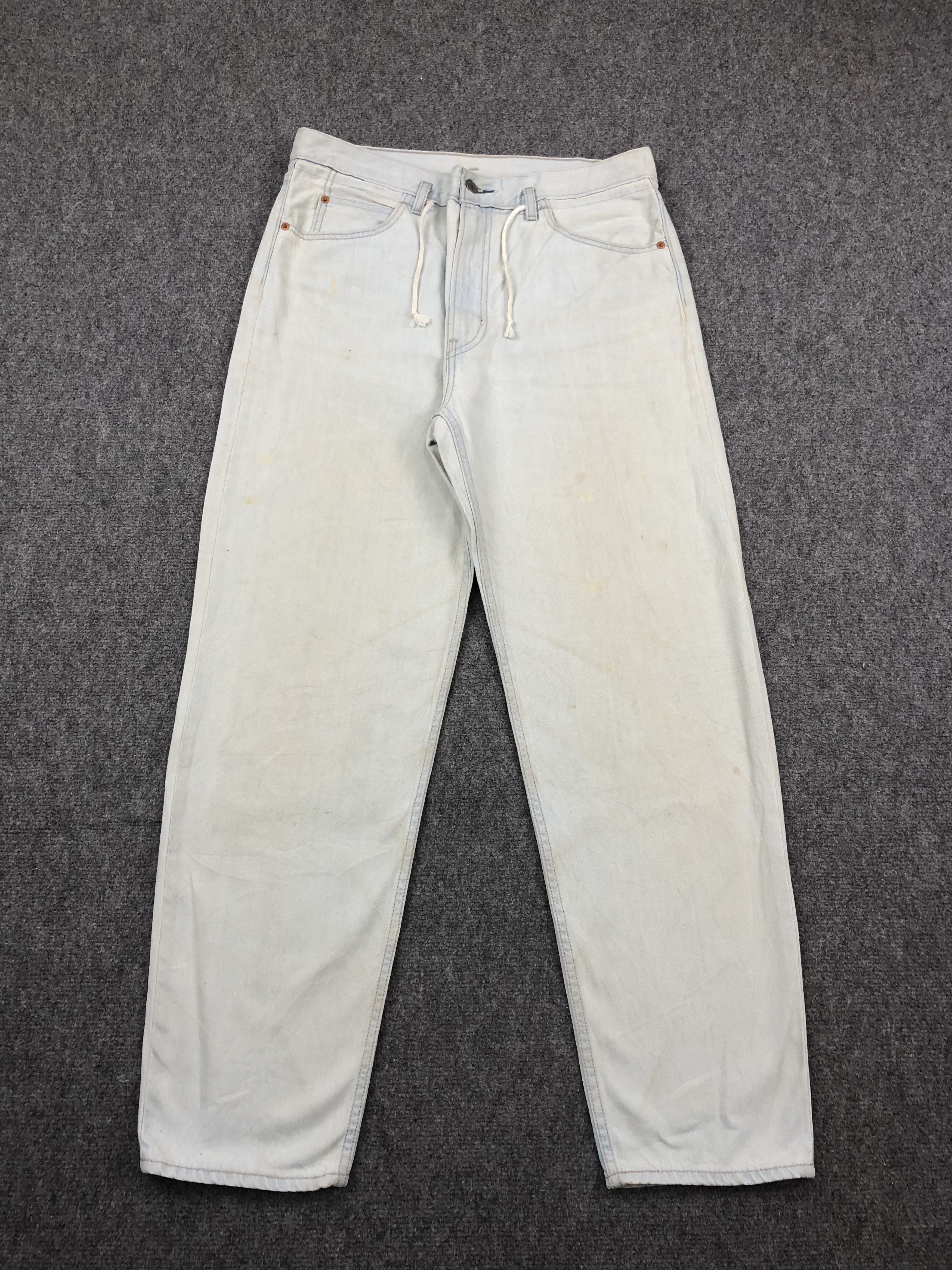 Levi's Vintage Levis Light Wash Jeans DP1452 Size US 32 / EU 48 - 1 Thumbnail