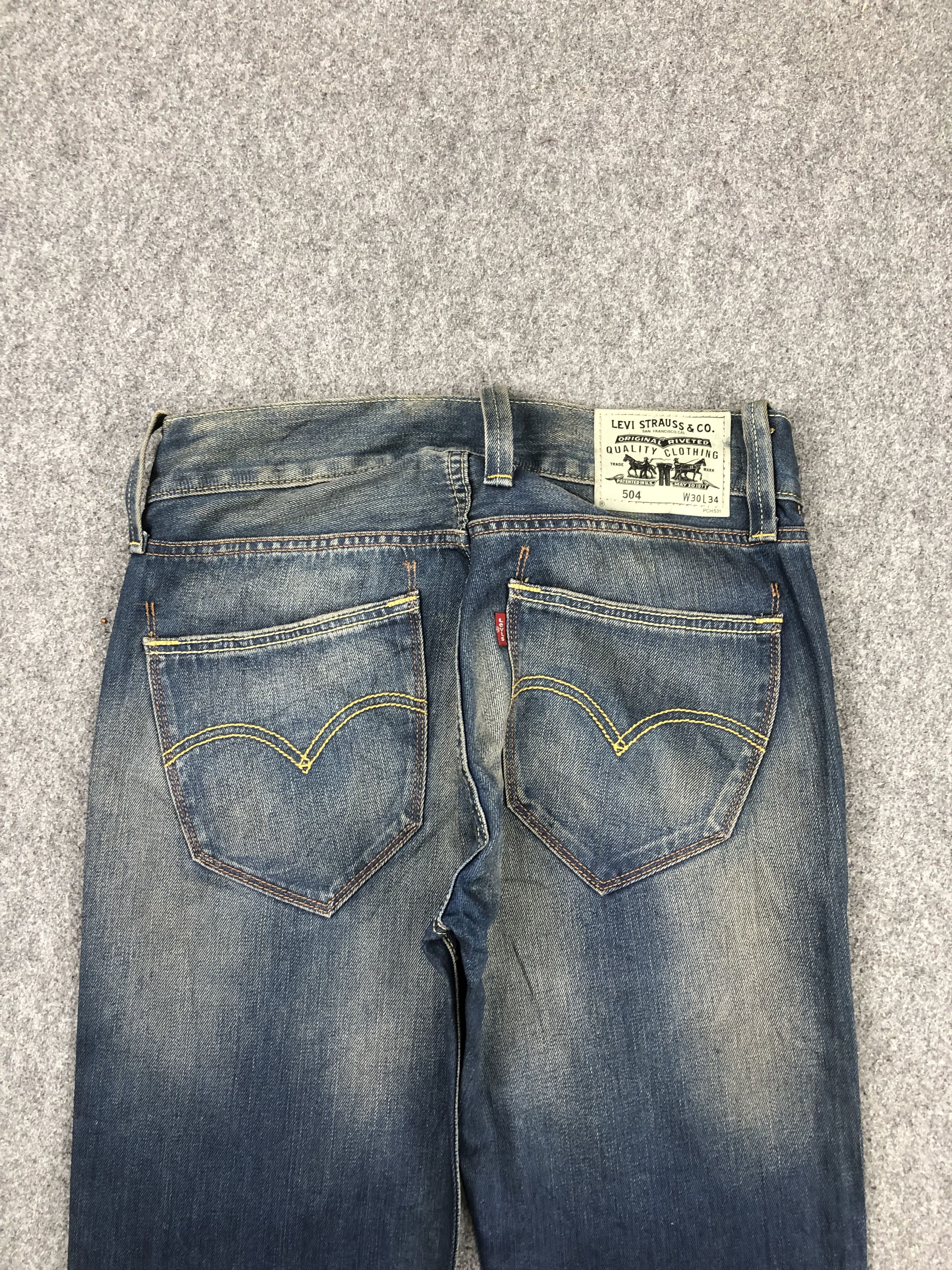 Levi's Vintage Levis 504 Faded Blue Jeans Size US 32 / EU 48 - 4 Thumbnail