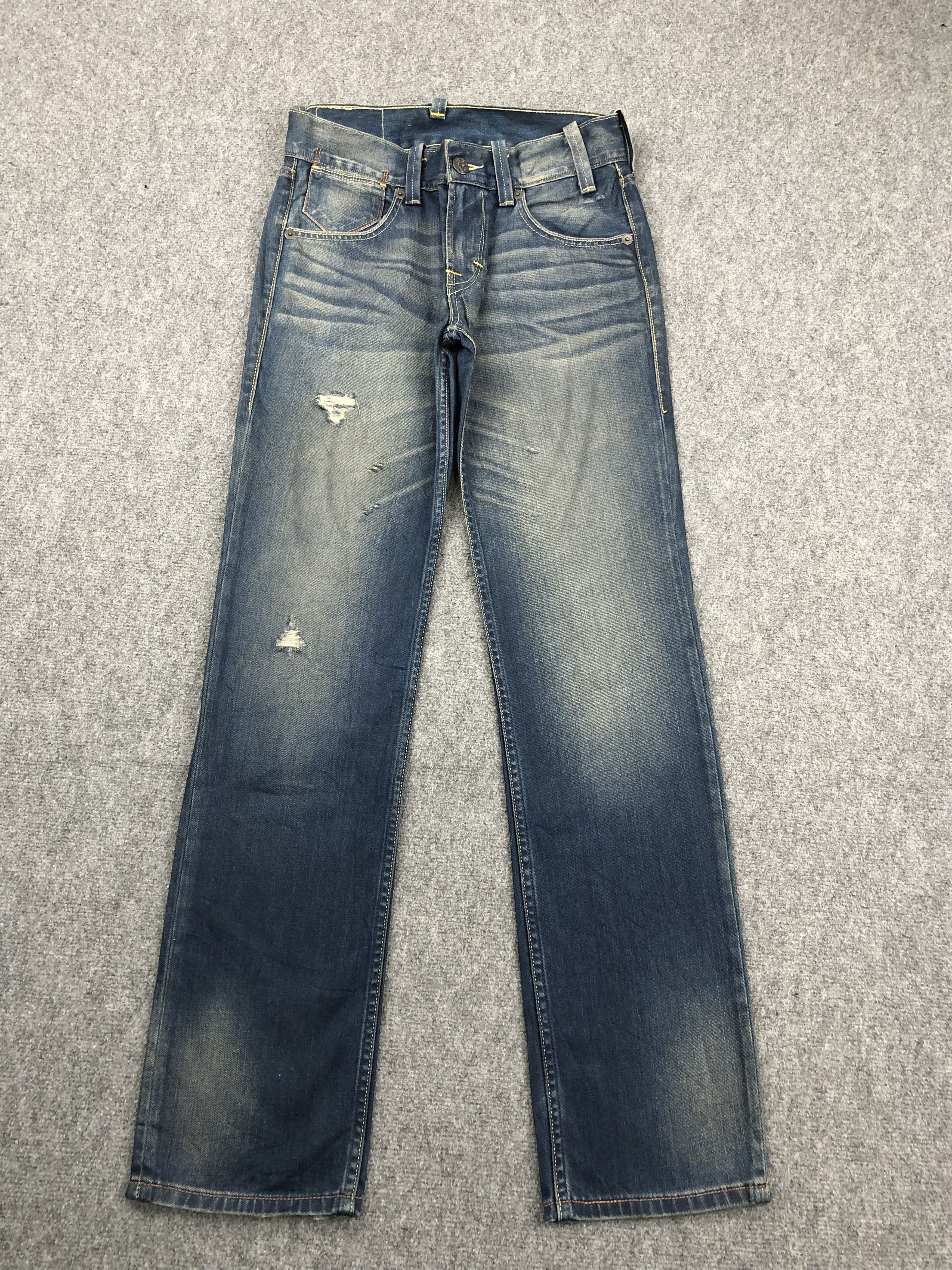 Levi's Vintage Levis 504 Faded Blue Jeans Size US 32 / EU 48 - 1 Thumbnail